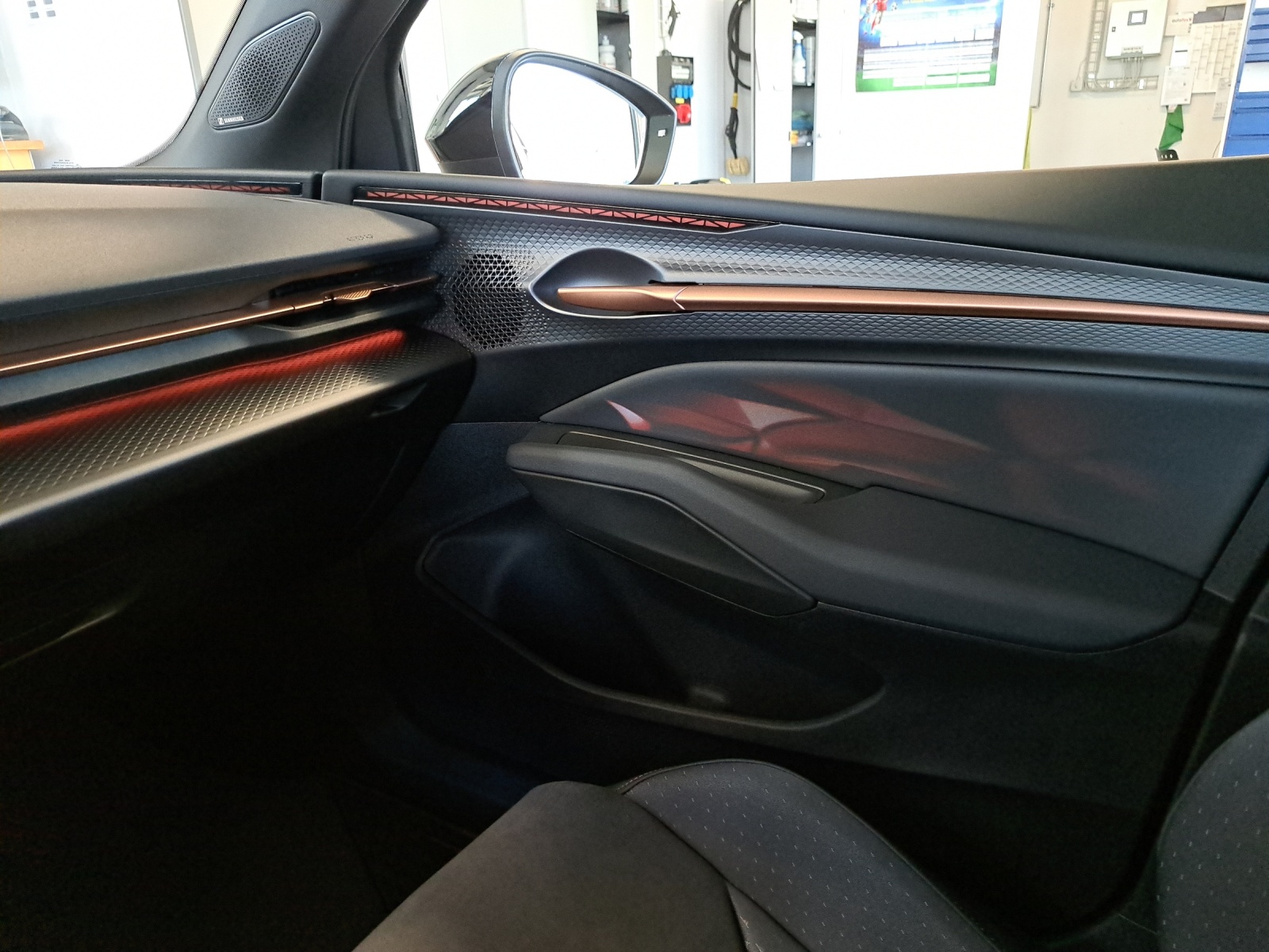 CUPRA Raval 52 kWh Dynamic+-image-20