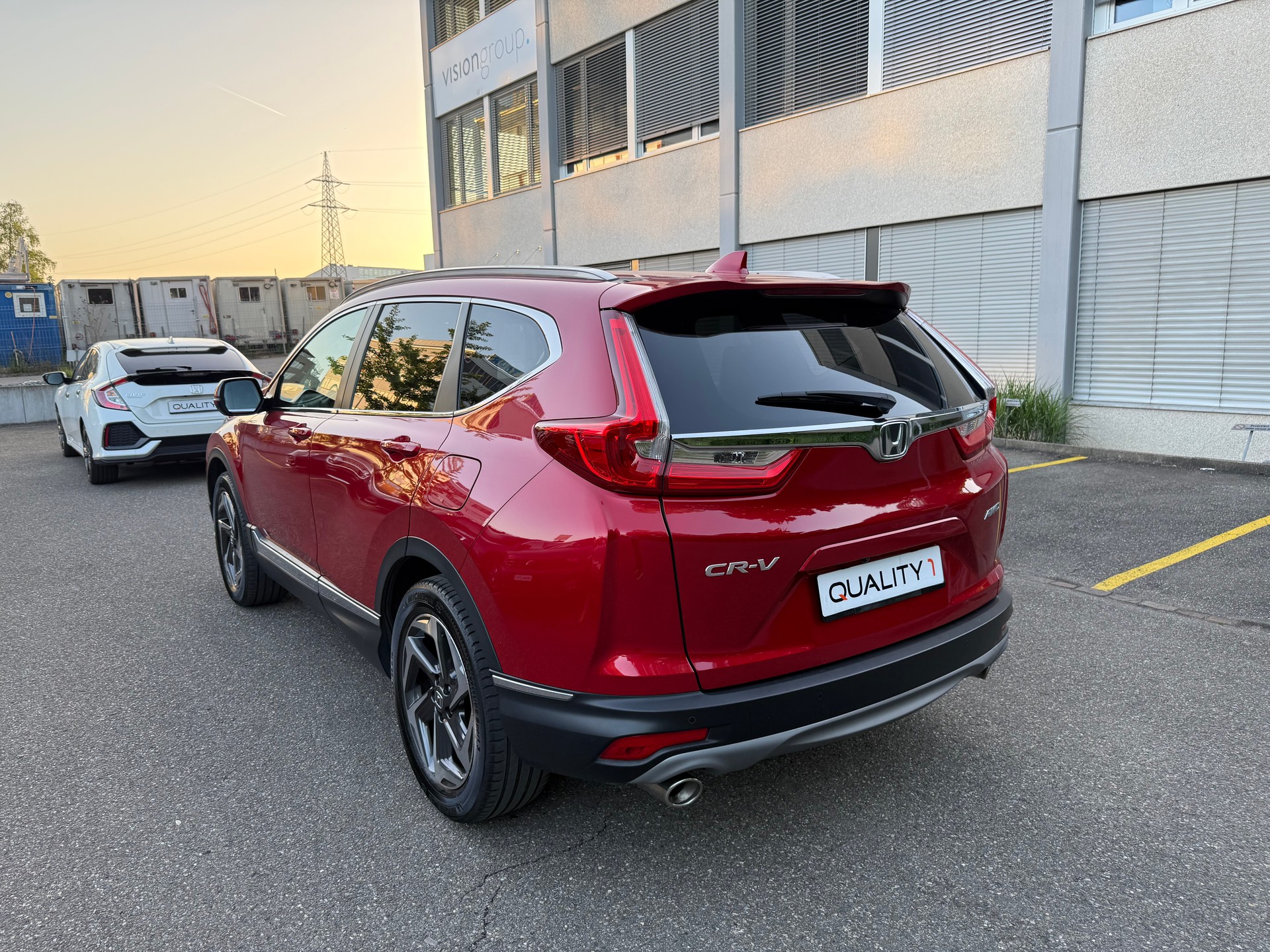 HONDA CR-V 1.5 i-VTEC Executive 4WD Automatic-image-3
