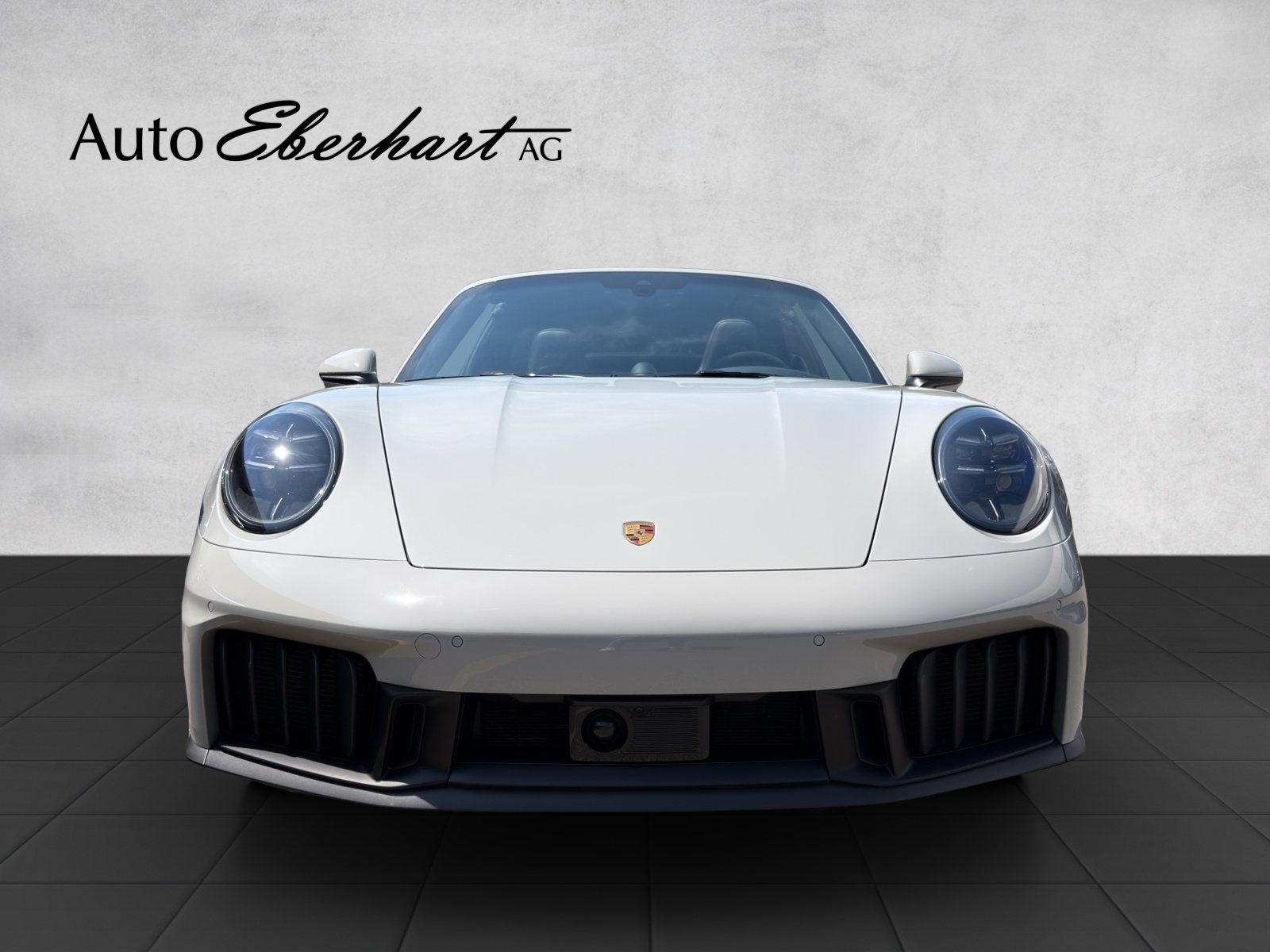 PORSCHE 911 Targa 4 GTS PDK Kreide-showroom-element-3