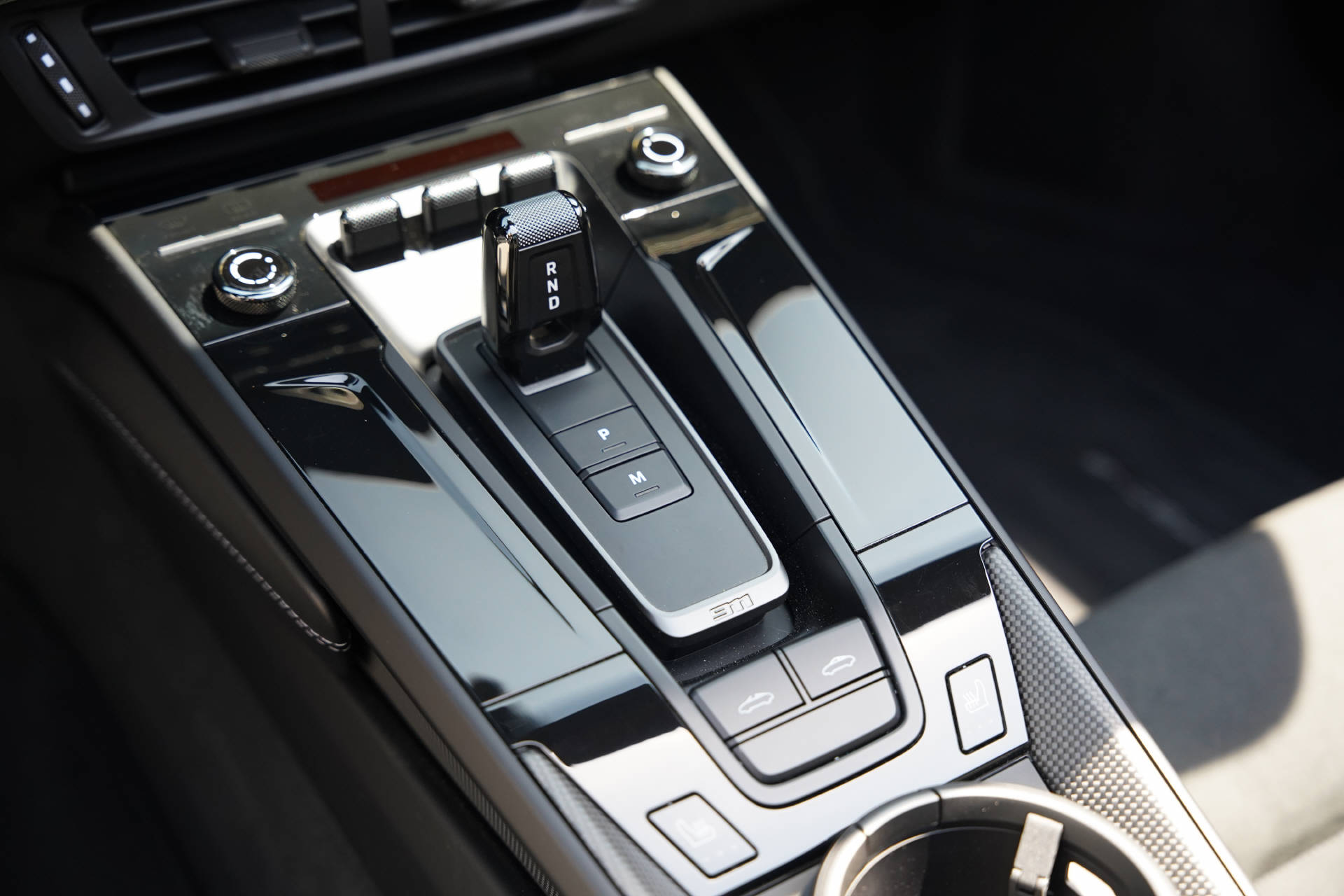 PORSCHE 911 Targa 4 GTS PDK Kreide-image-13