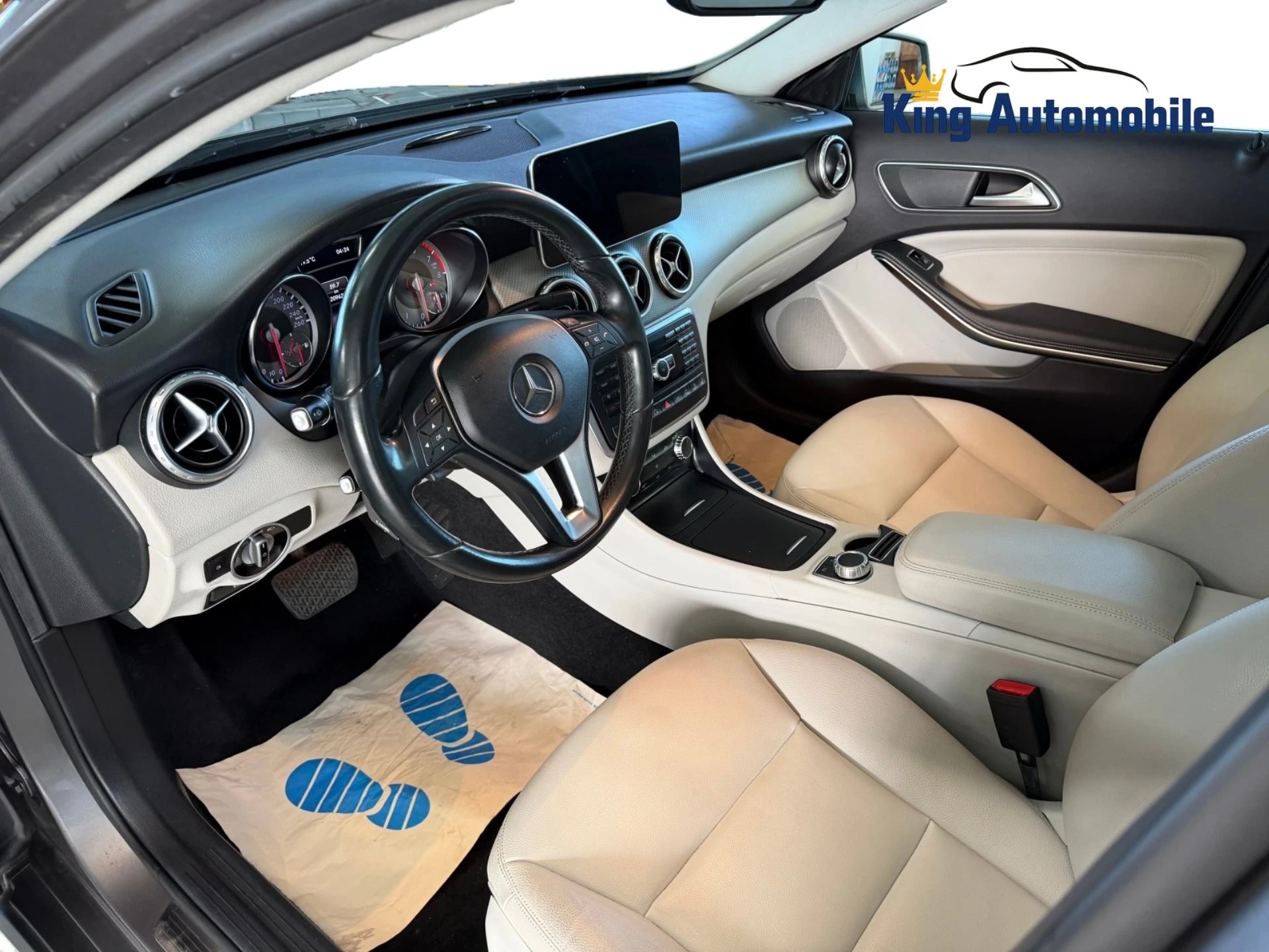 MERCEDES-BENZ GLA 250 4Matic 7G-DCT | MFK 03.2024 | Pano Dach | Leder | Carplay-image-7