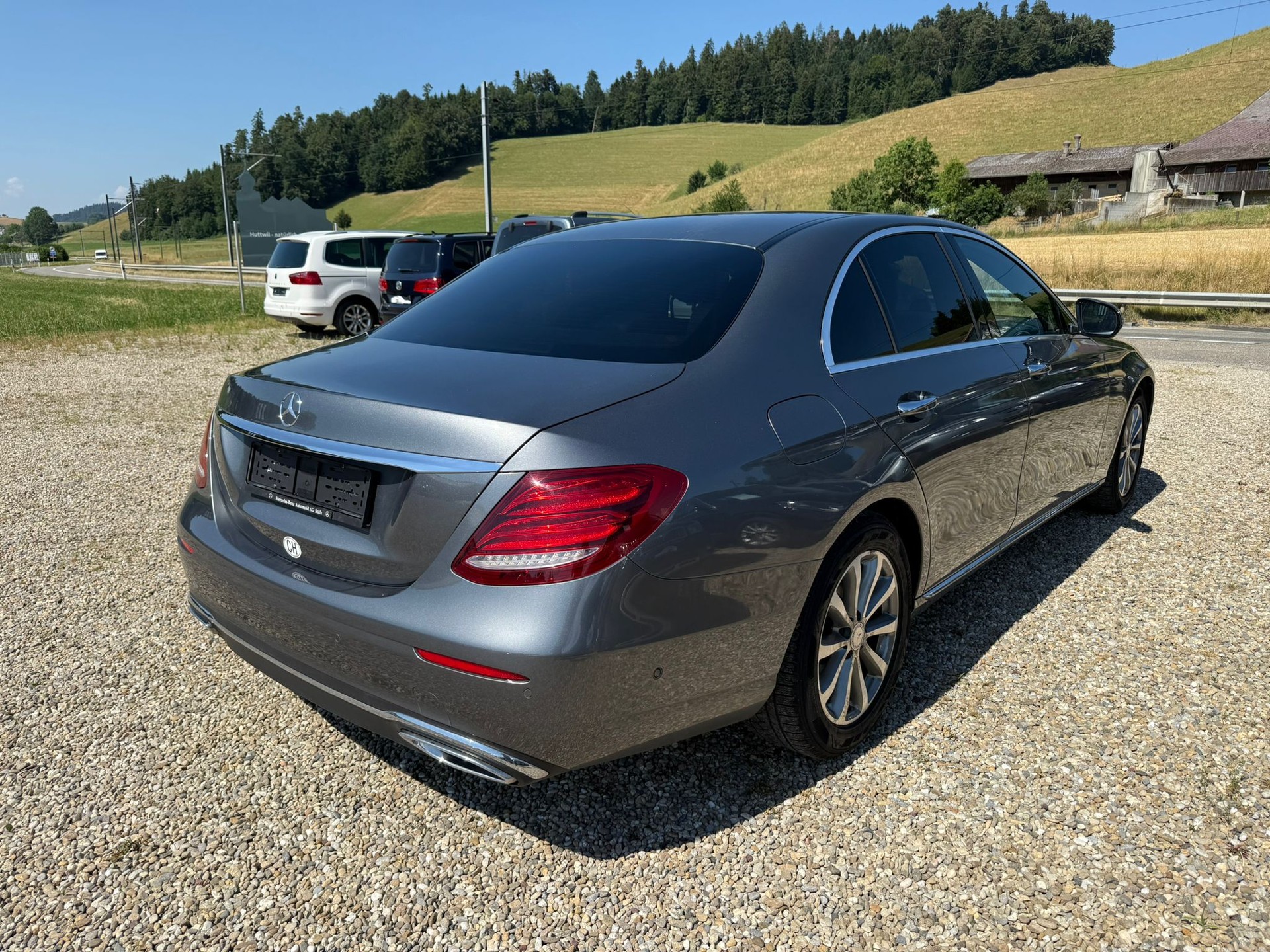 MERCEDES-BENZ E 220 d 9G-Tronic-image-2
