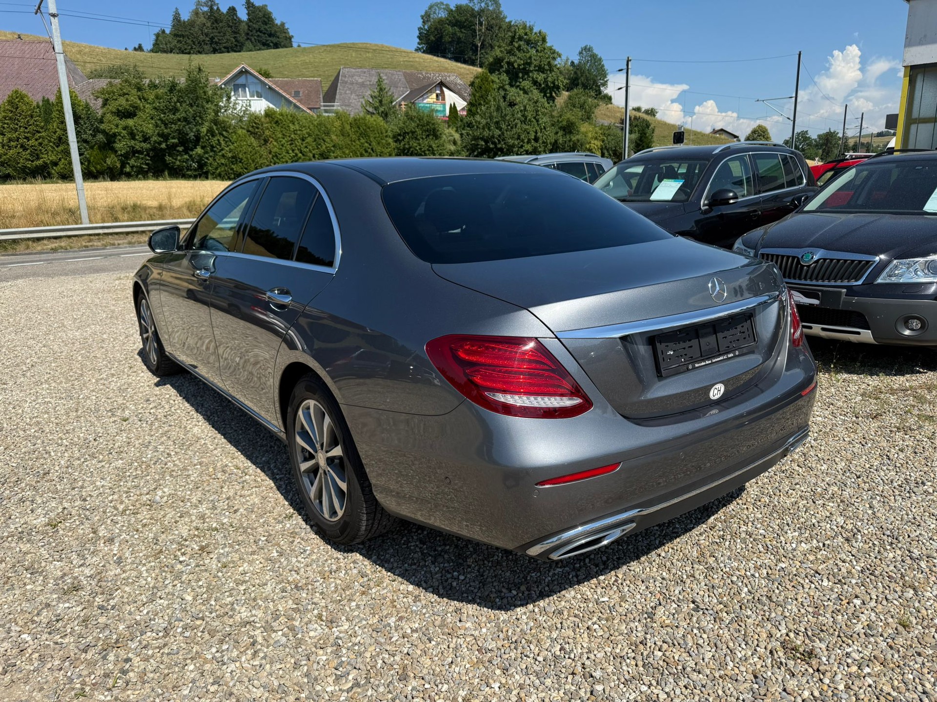 MERCEDES-BENZ E 220 d 9G-Tronic-image-3