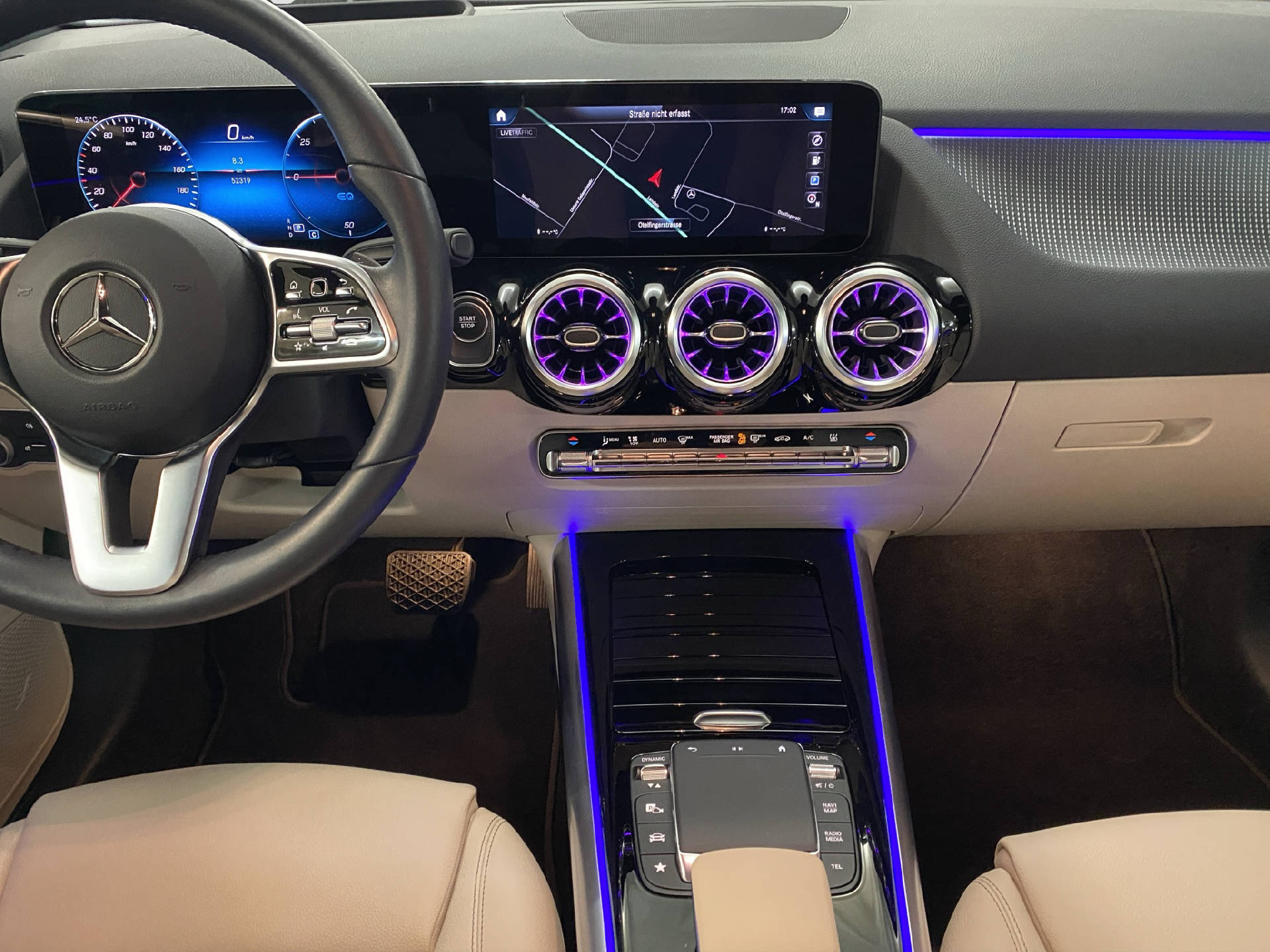 MERCEDES-BENZ EQA 350 Swiss Star Progressive-image-10