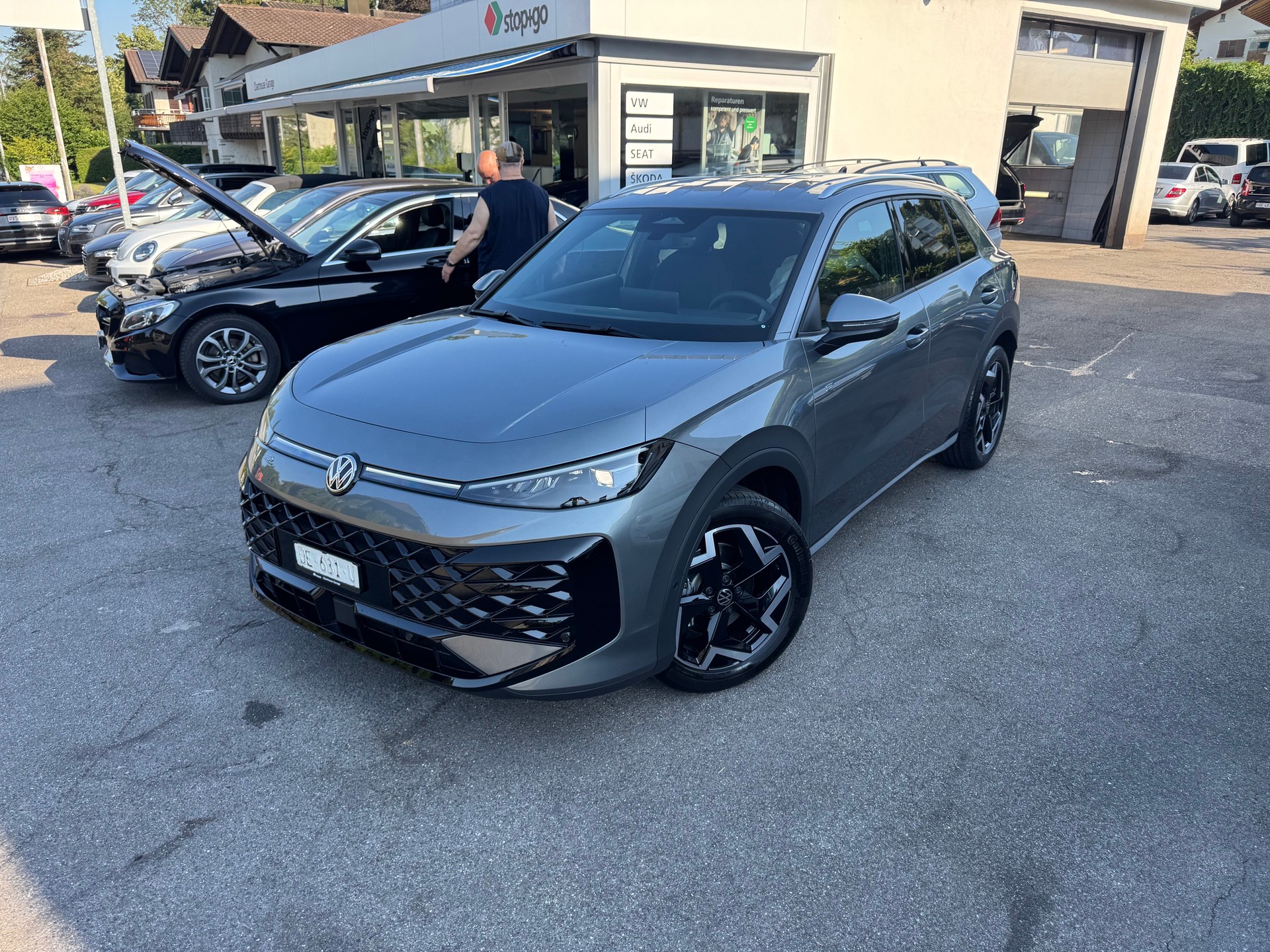 VW T-Roc 1.5 eTSI mHEV R-Line DSG-image-0