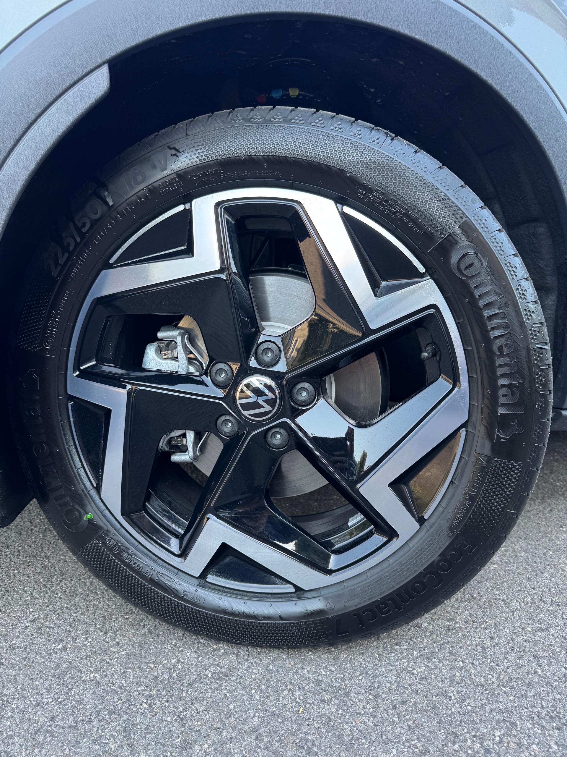 VW T-Roc 1.5 eTSI mHEV R-Line DSG-image-1