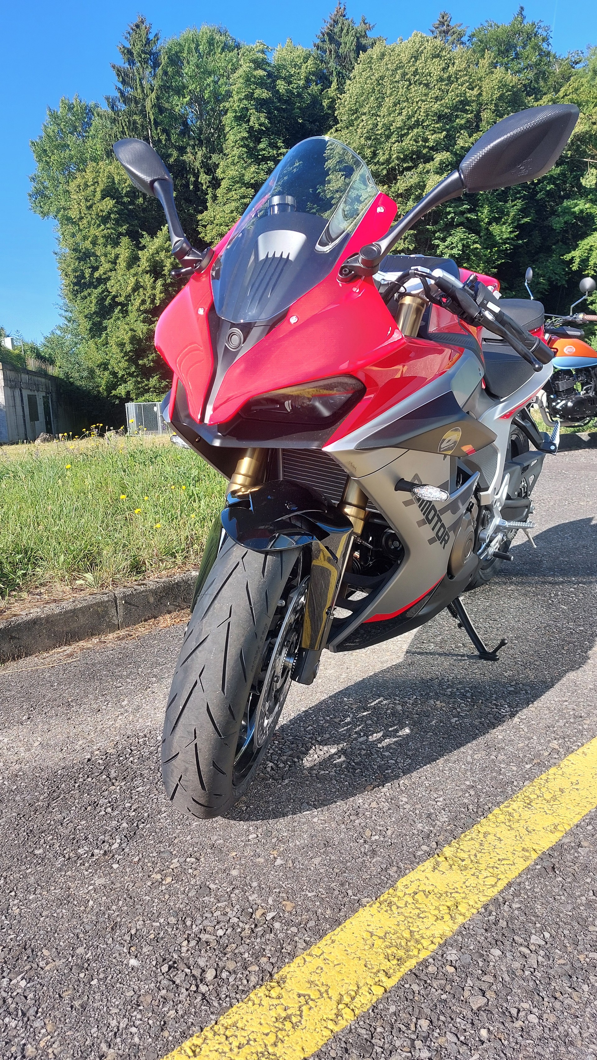 QJ SRK 600 RS (35kW)-image-1