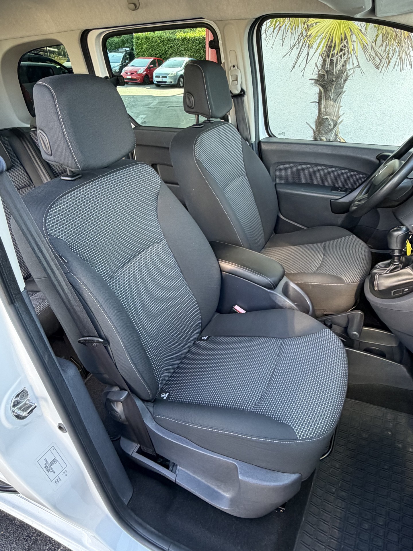 MERCEDES-BENZ Citan Tourer 112 L 5-Plätzer/5 places-image-11