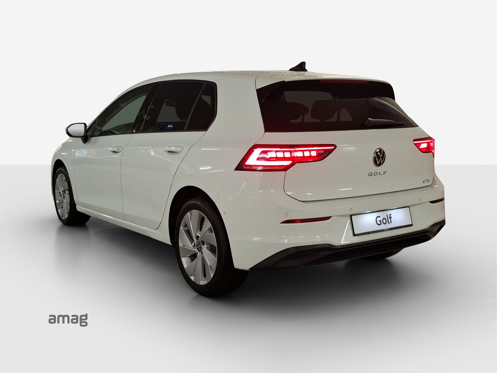 VW Golf 1.5 e TSI mHEV United DSG-image-2