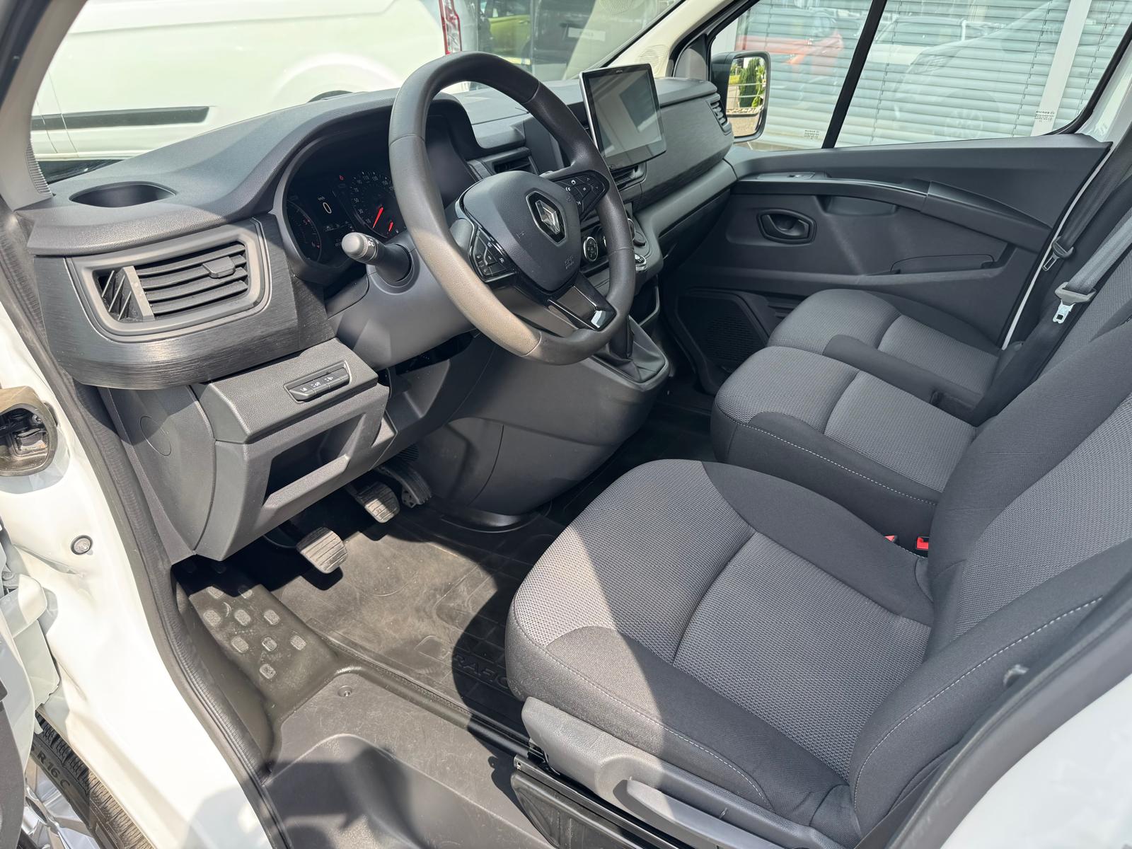 RENAULT Trafic 2.0 dCi 150 ADVANCE L2H2-image-1