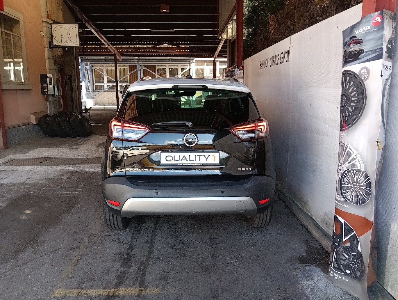 OPEL Crossland X 1.2i TP Excellence Automatik-image-5