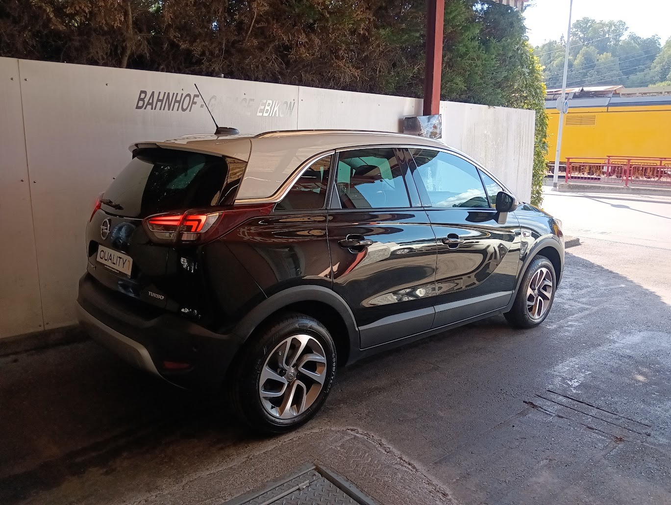 OPEL Crossland X 1.2i TP Excellence Automatik-image-2