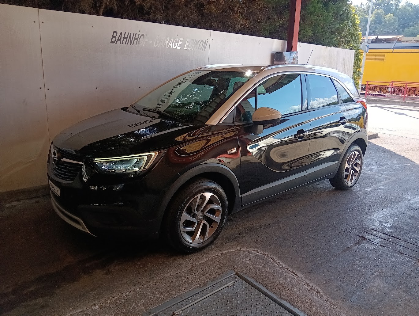 OPEL Crossland X 1.2i TP Excellence Automatik-image-3
