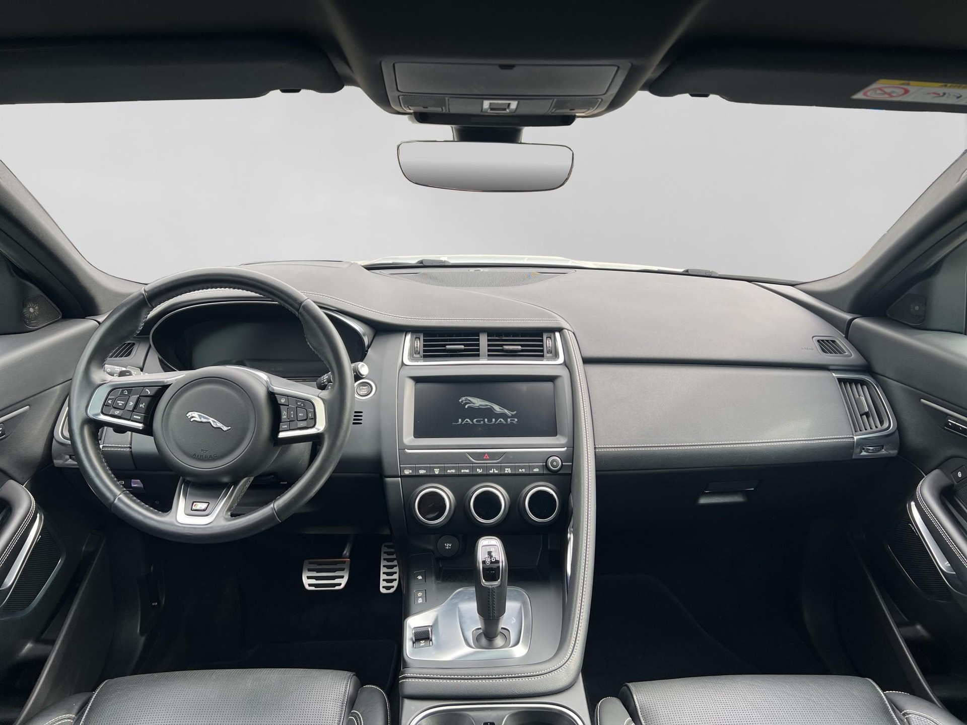 JAGUAR E-Pace 2.0 T 250 R-Dynamic SE AWD-image-7