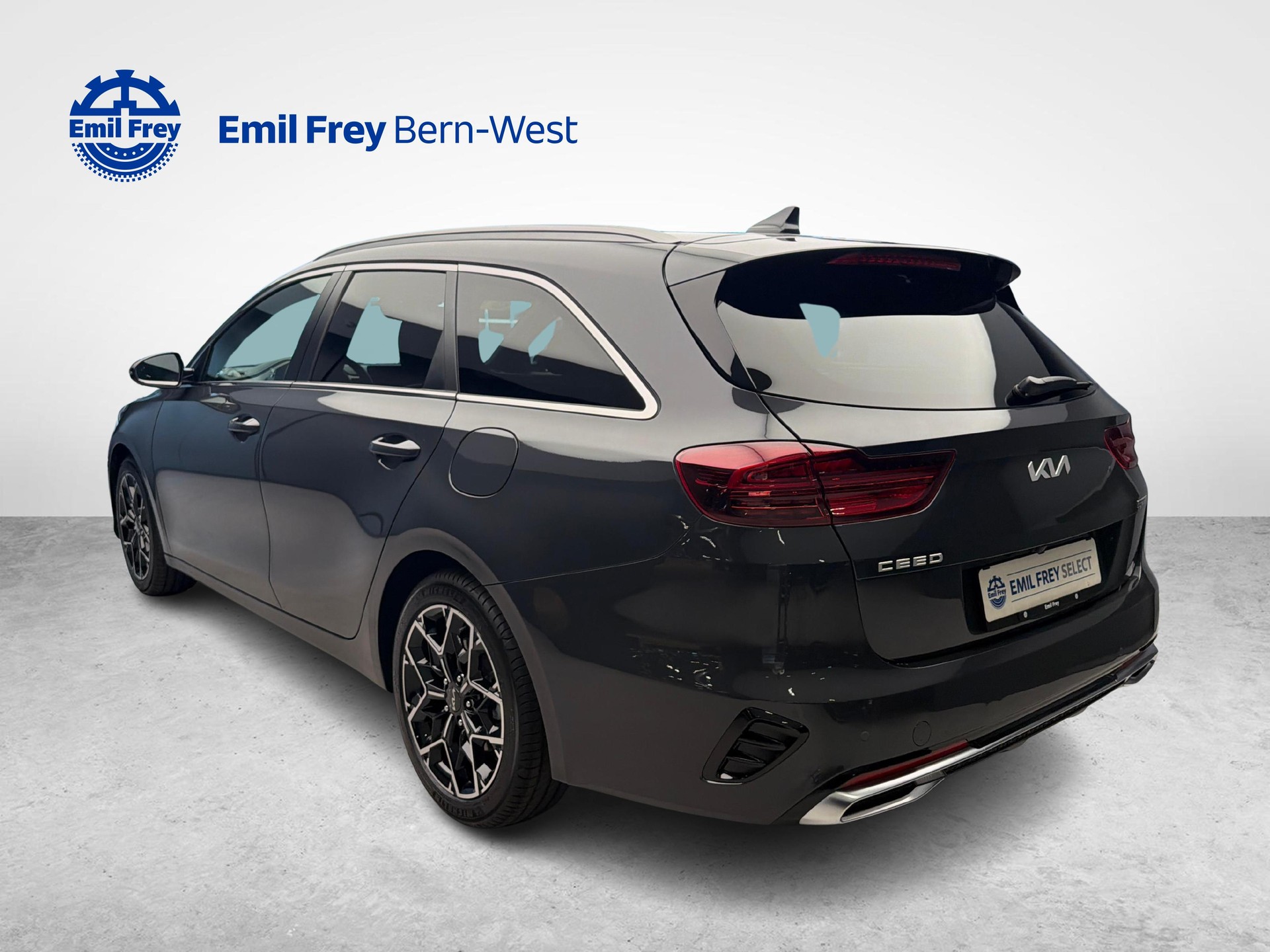 KIA Ceed SW 1.5 T-GDi MHEV GT-Line-image-2