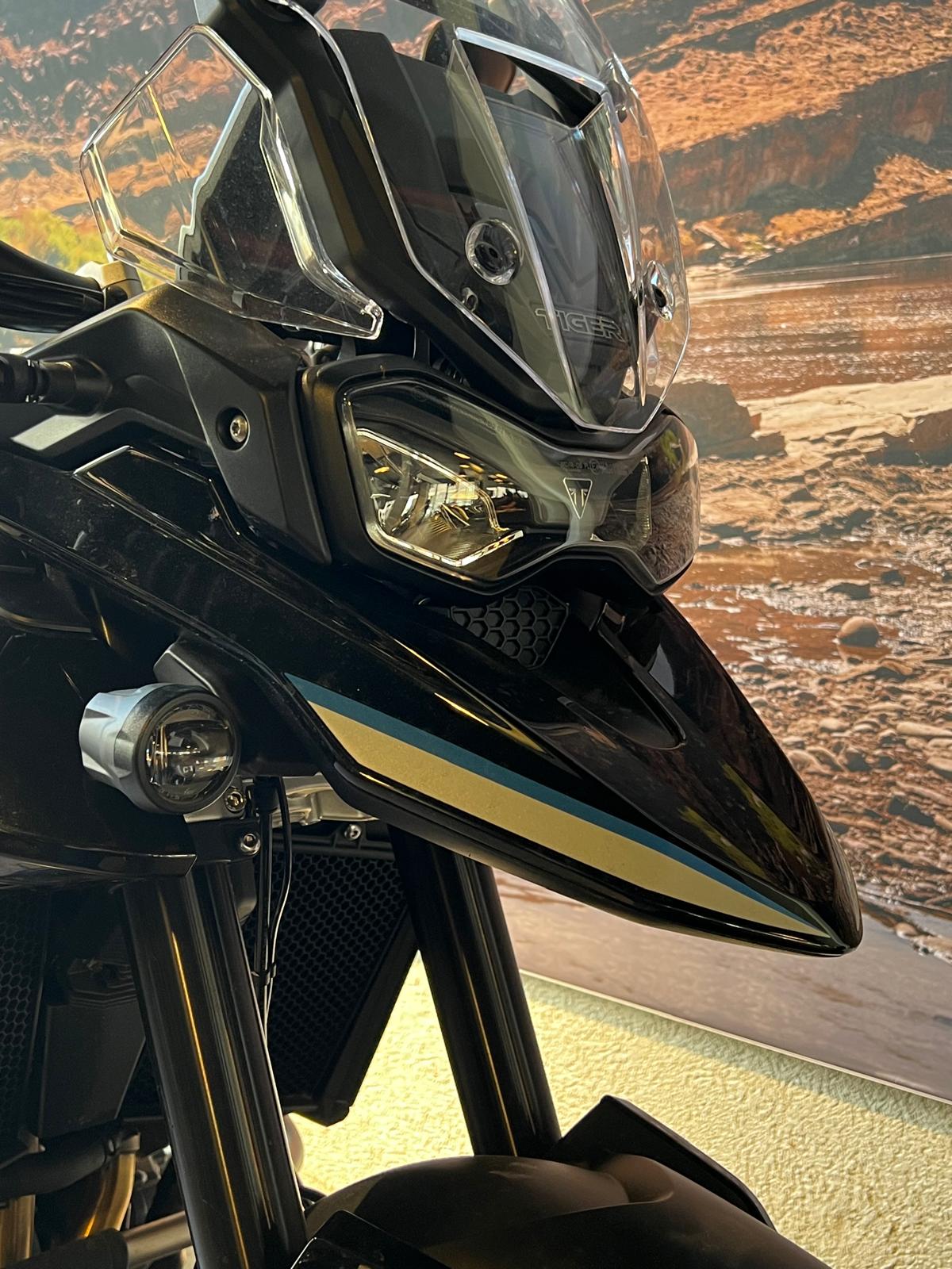 TRIUMPH Tiger 900 Alpine-showroom-element-2