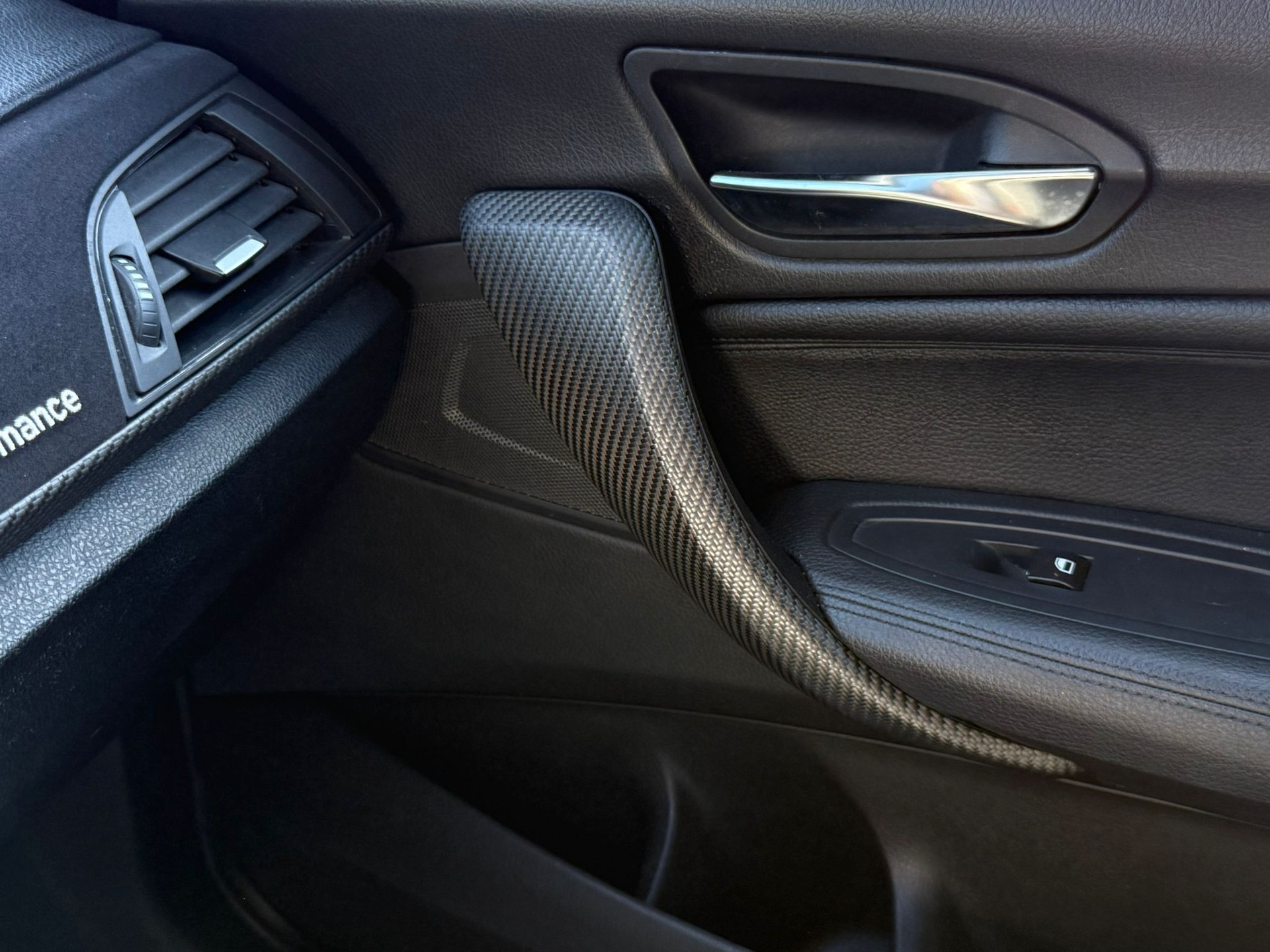 BMW M135i xDrive Steptronic-image-18