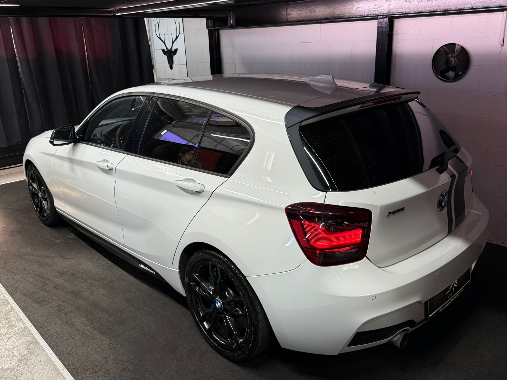BMW M135i xDrive Steptronic-image-3