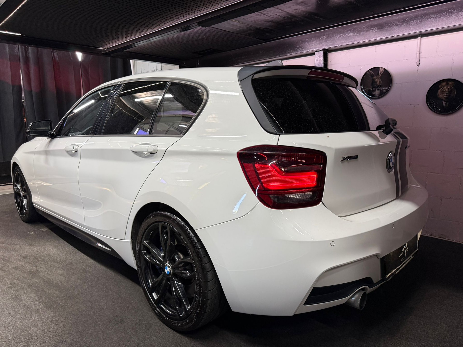 BMW M135i xDrive Steptronic-image-2