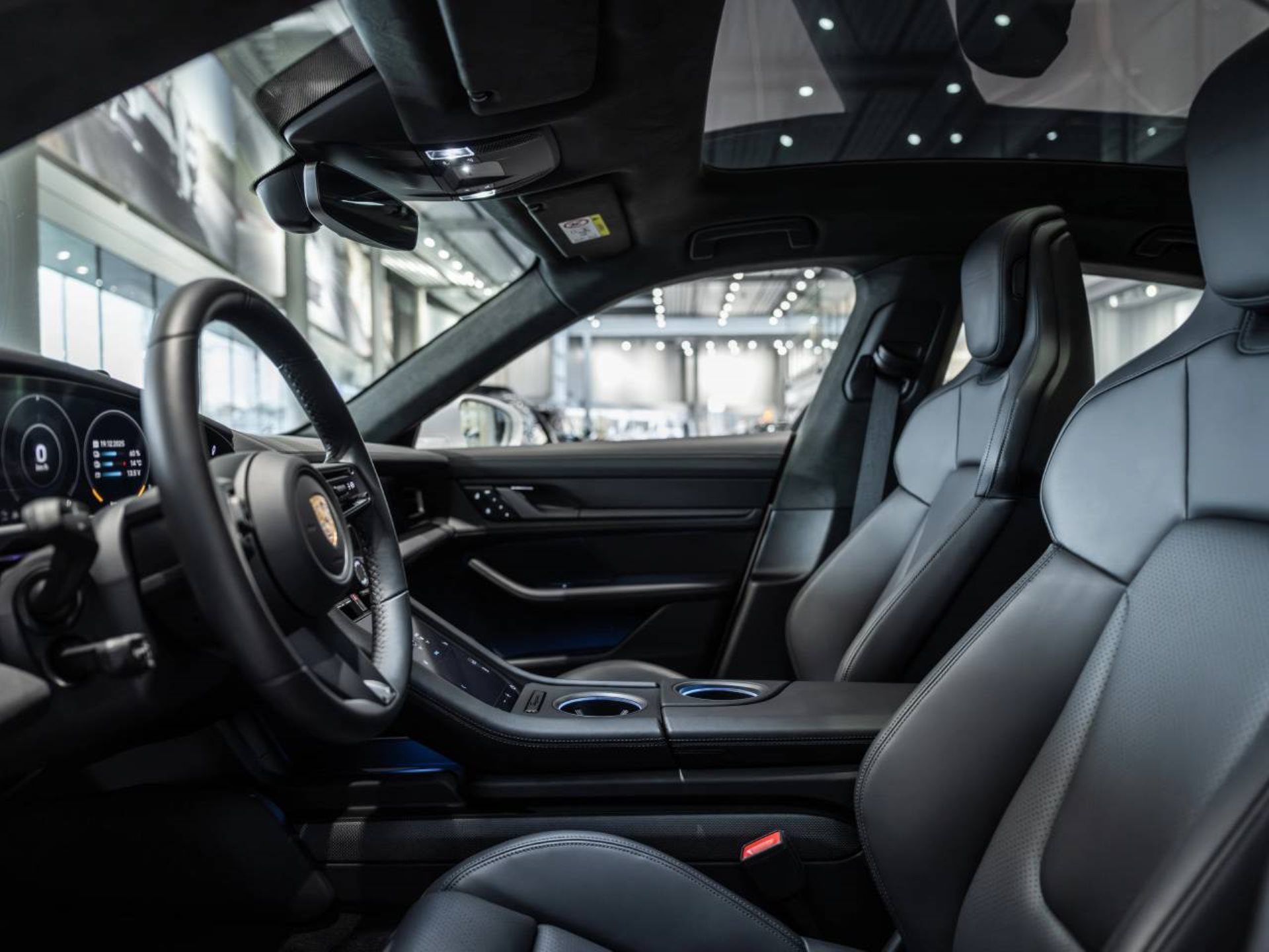 PORSCHE Taycan Turbo S-image-3