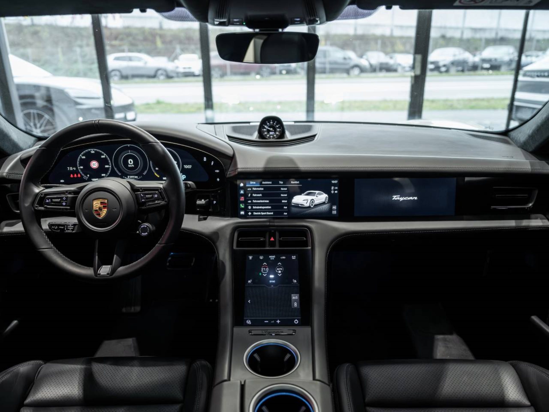 PORSCHE Taycan Turbo S-image-17