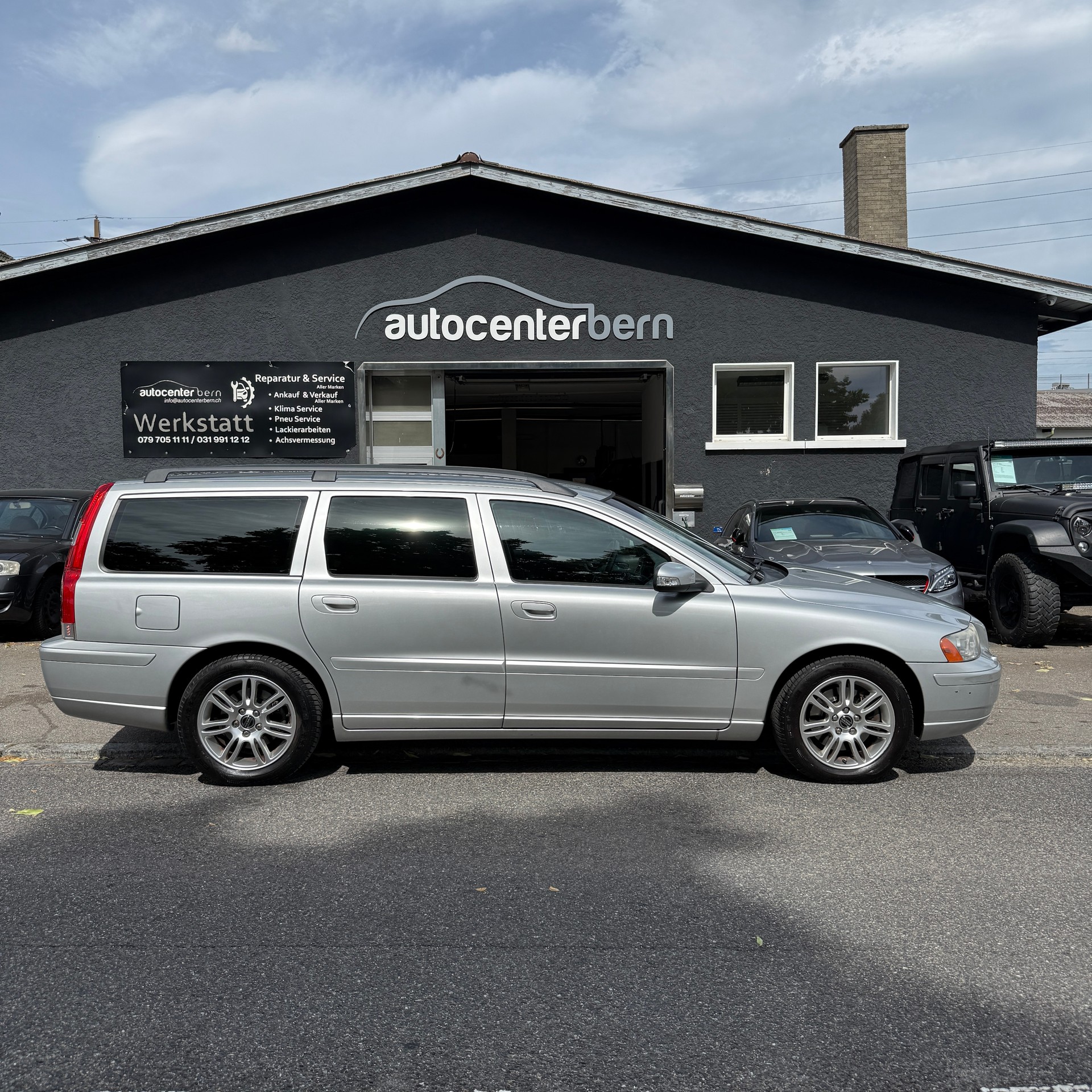 VOLVO V70 2.4 Momentum-image-7
