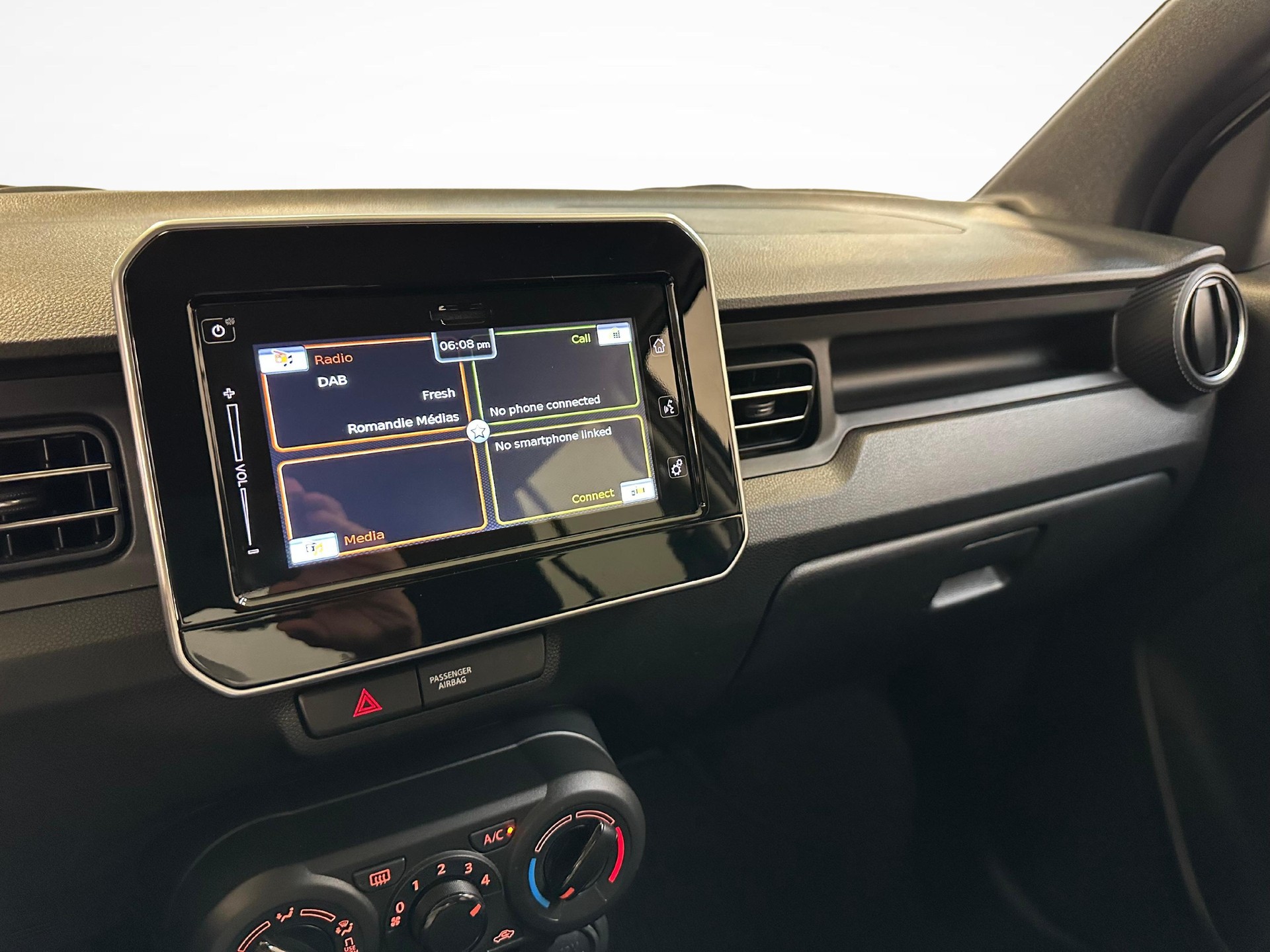 SUZUKI Ignis 1.2 Compact+ Hybrid-image-7