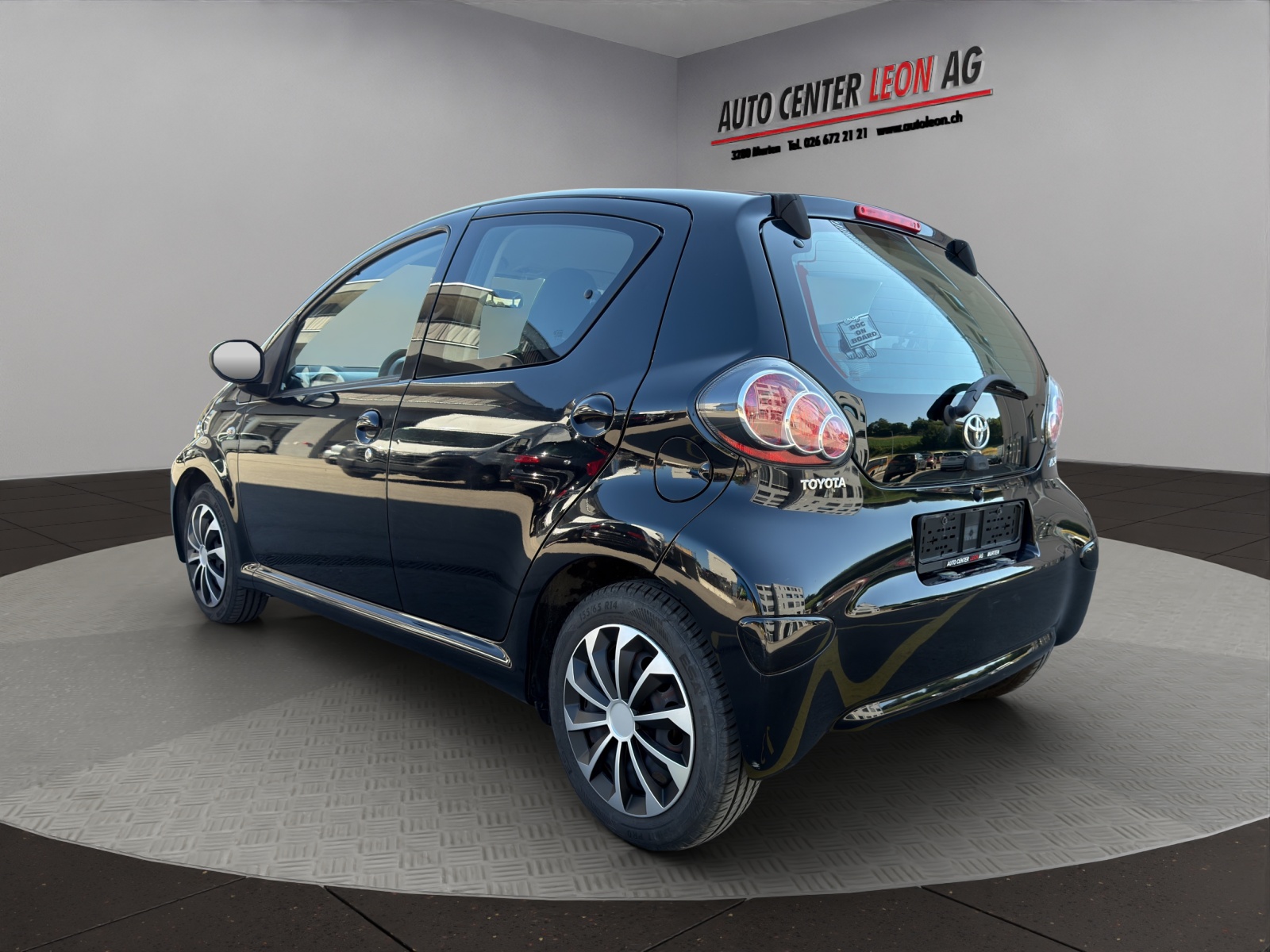 TOYOTA Aygo 1.0 VVT-i Luna-image-3