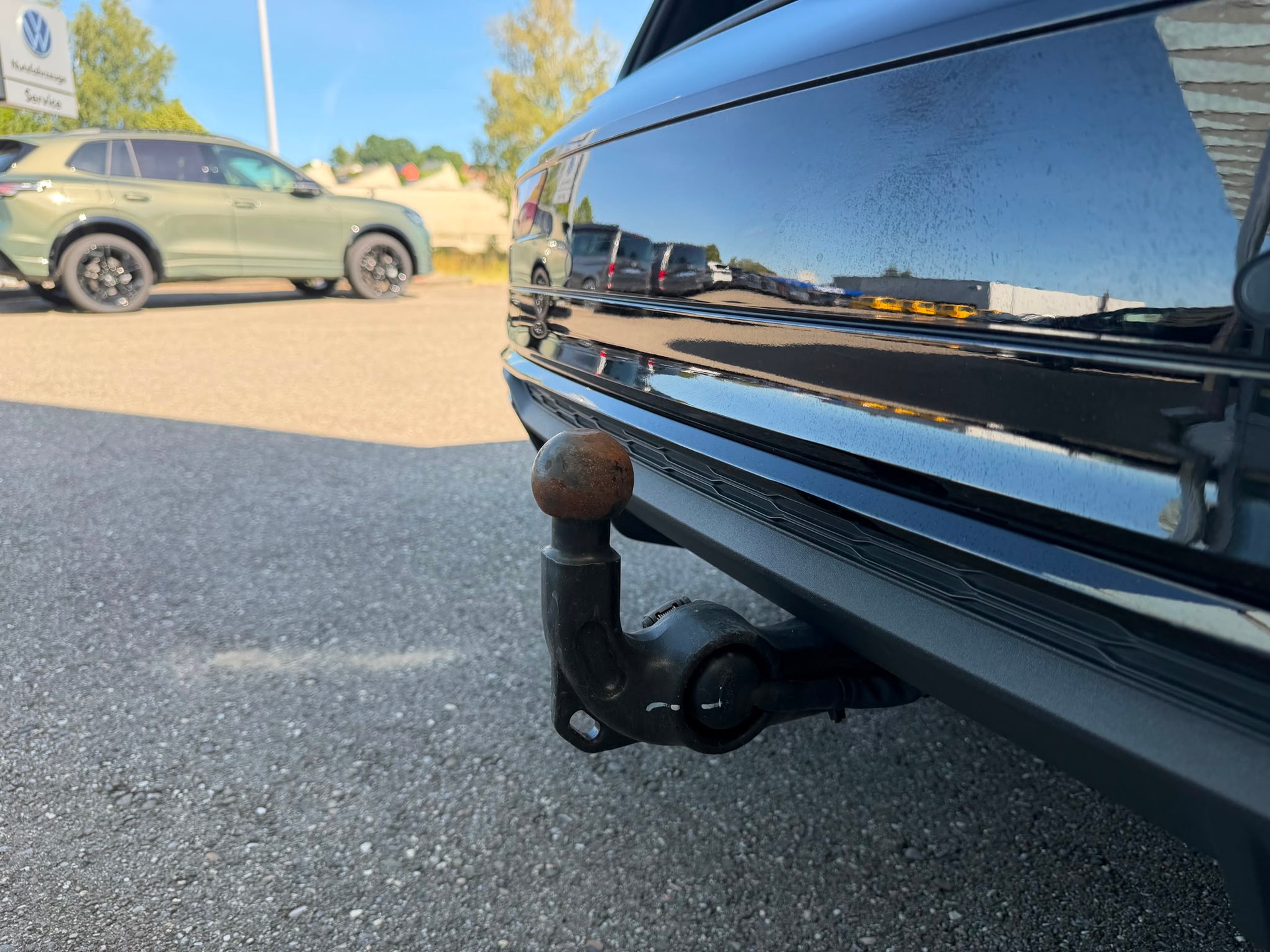 AUDI Q5 40 TDI Black Edition quattro S-tronic-image-28