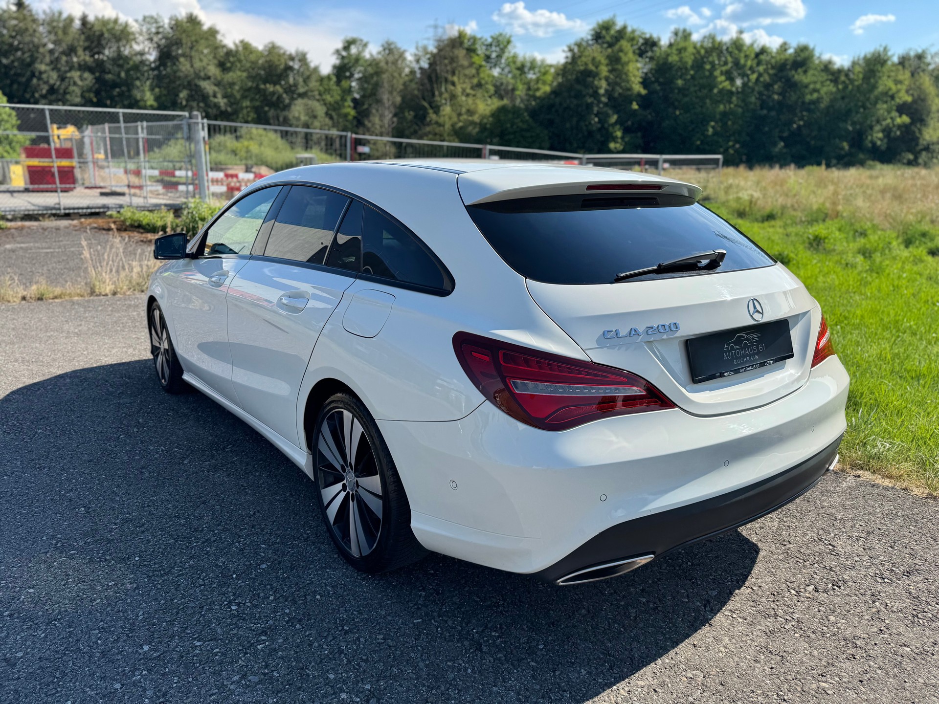 MERCEDES-BENZ CLA Shooting Brake 200 Night Star 7G-DCT / ab MFK bei Verkauf-image-4