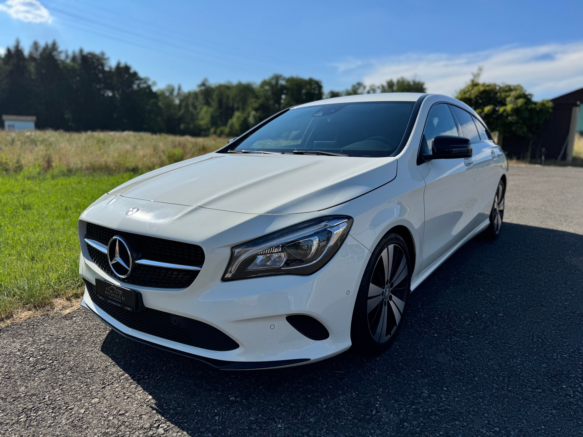 MERCEDES-BENZ CLA Shooting Brake 200 Night Star 7G-DCT / ab MFK bei Verkauf-image-2