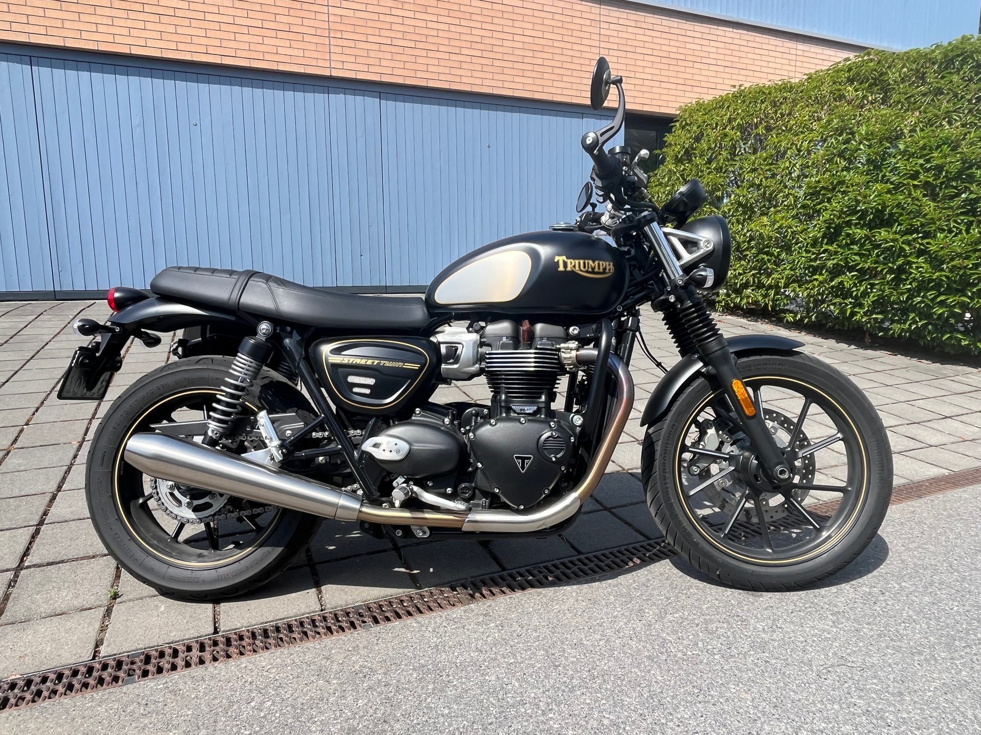 TRIUMPH Street Twin 900 Gold Line (35kW)