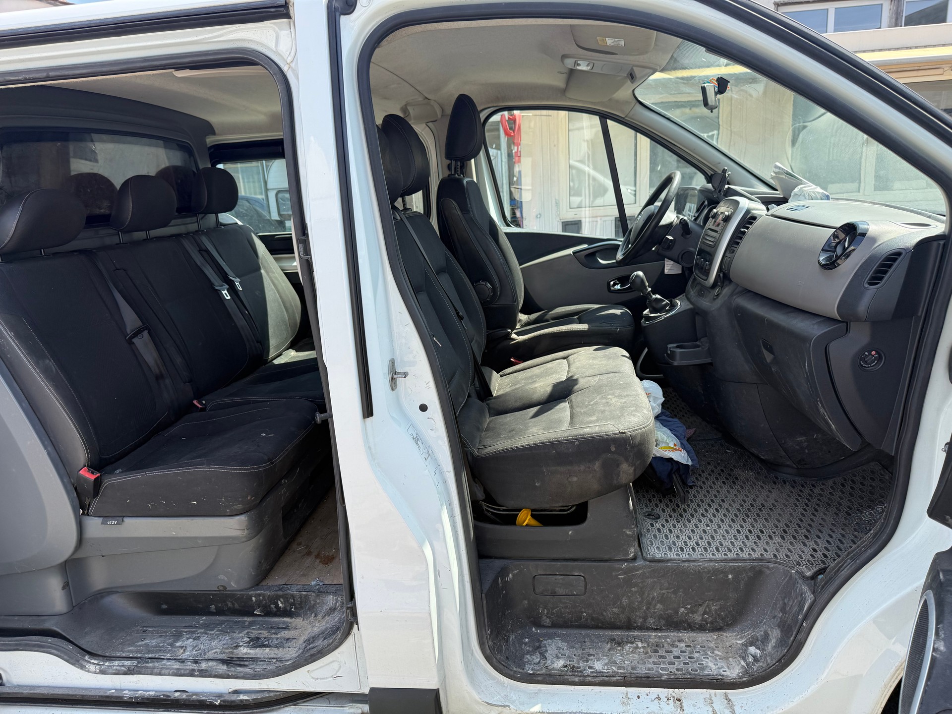 NISSAN NV300 dCi 120 2.9 L2H1 Comfort-image-9