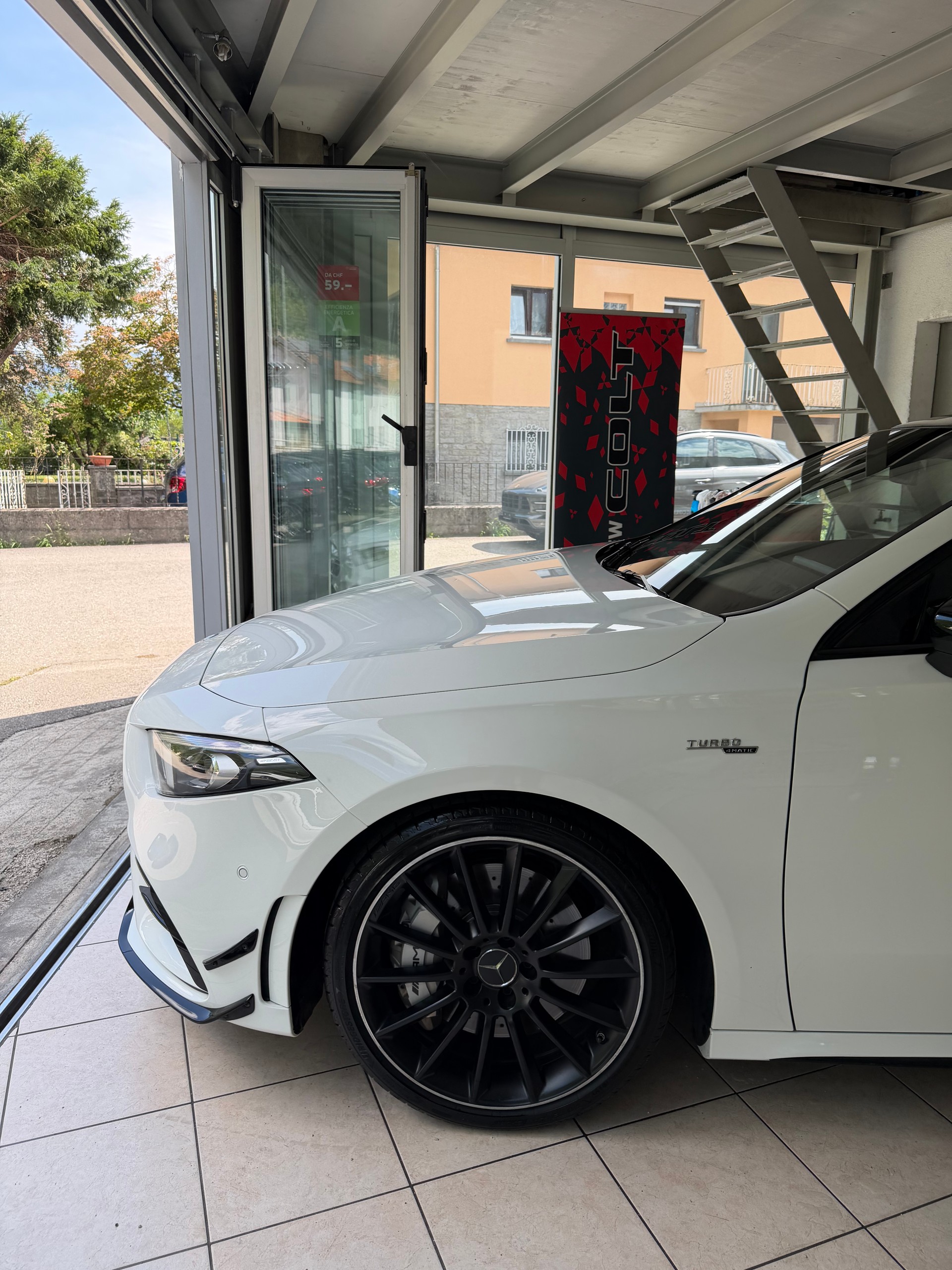 MERCEDES-BENZ A 35 AMG 4Matic Speedshift-image-1