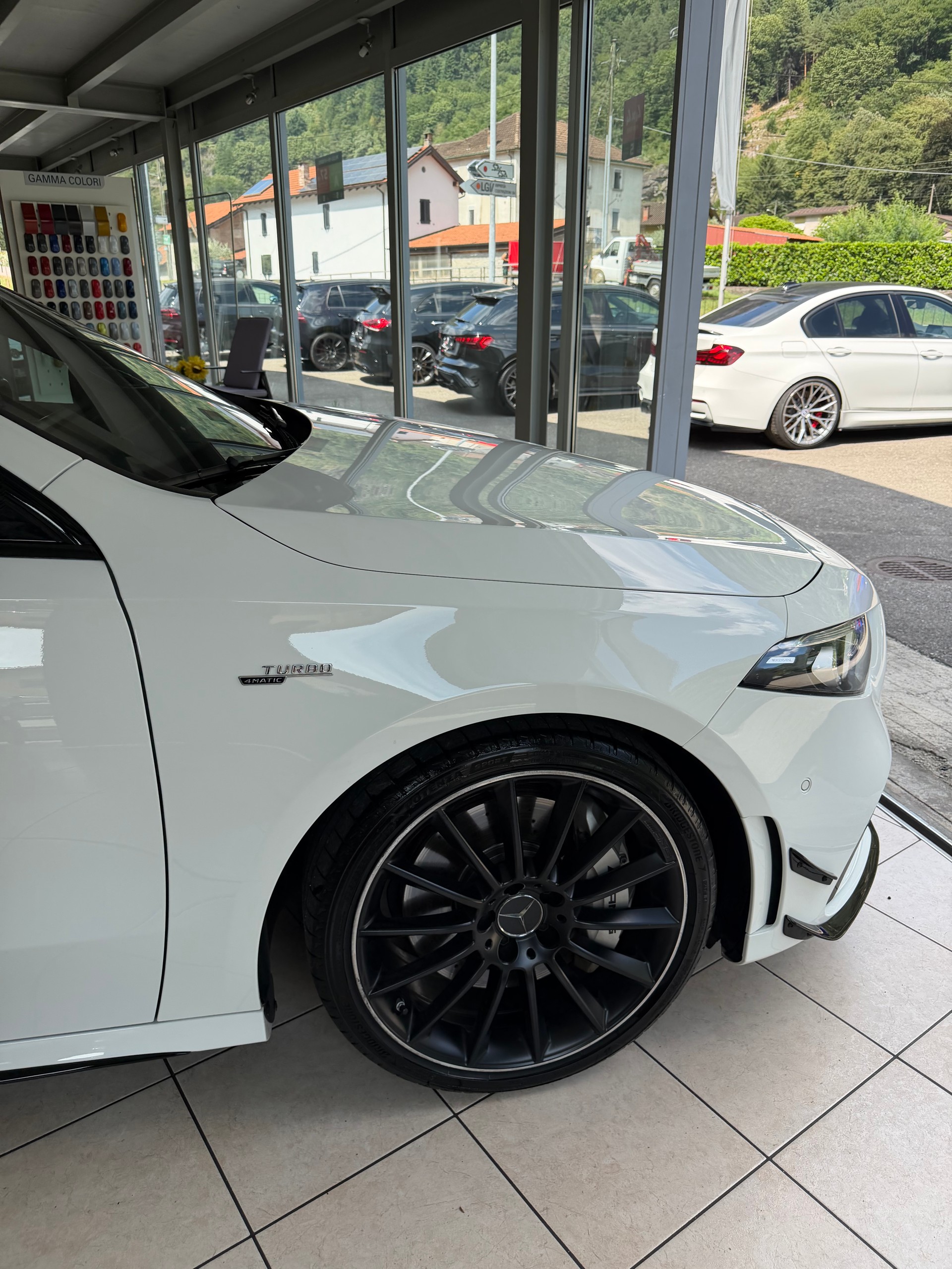 MERCEDES-BENZ A 35 AMG 4Matic Speedshift-image-7