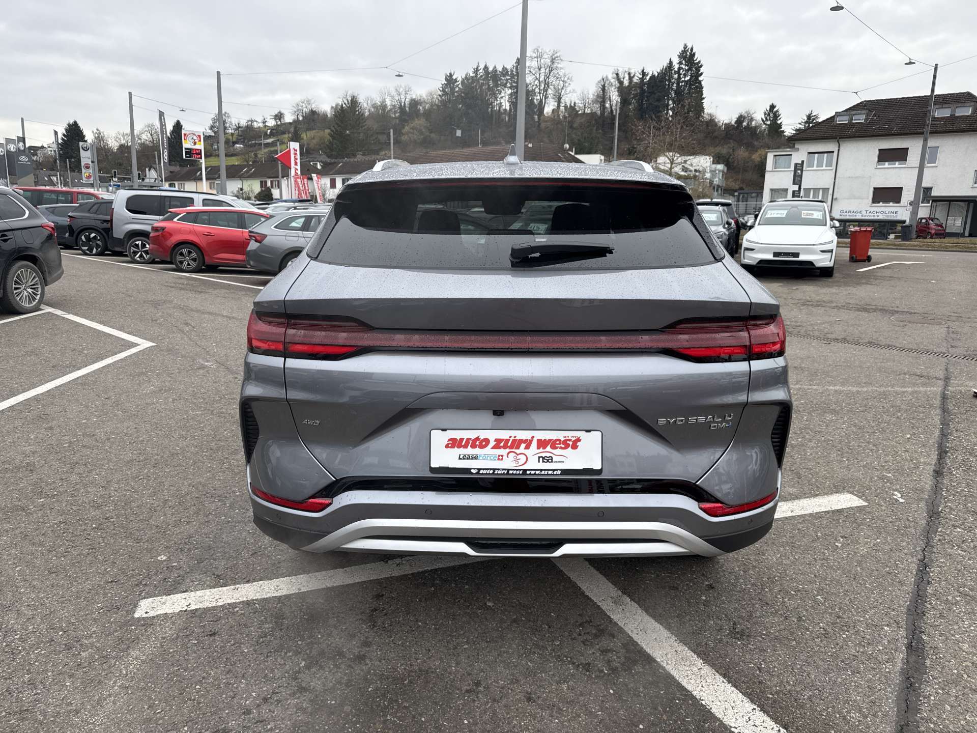 BYD Seal U DM-i PHEV Design AWD 324PS Automat-image-13