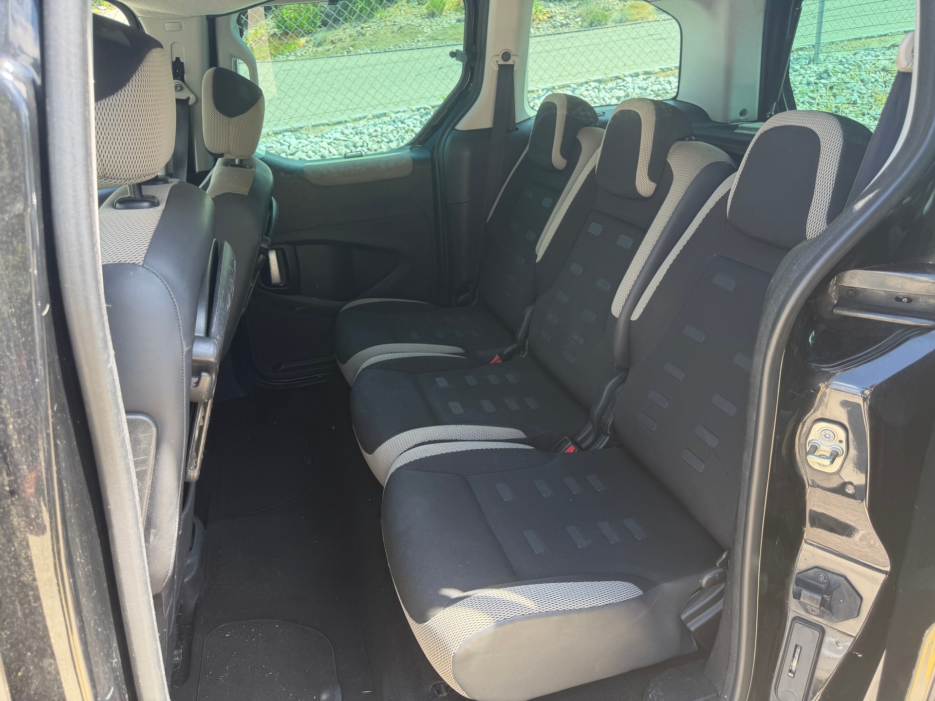 CITROEN Berlingo 1.6 e-HDi Séduction EGS6-image-7