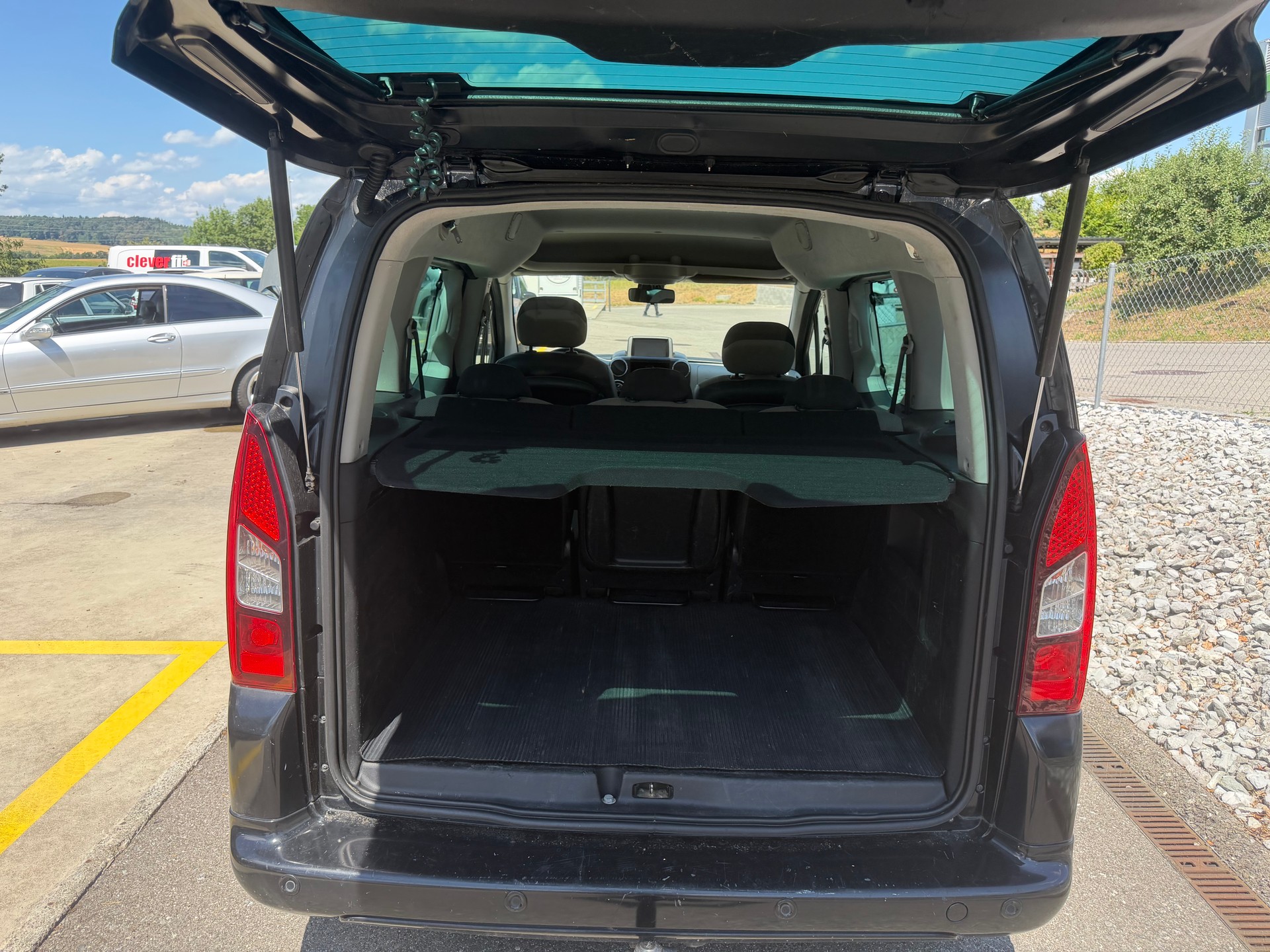 CITROEN Berlingo 1.6 e-HDi Séduction EGS6-image-8