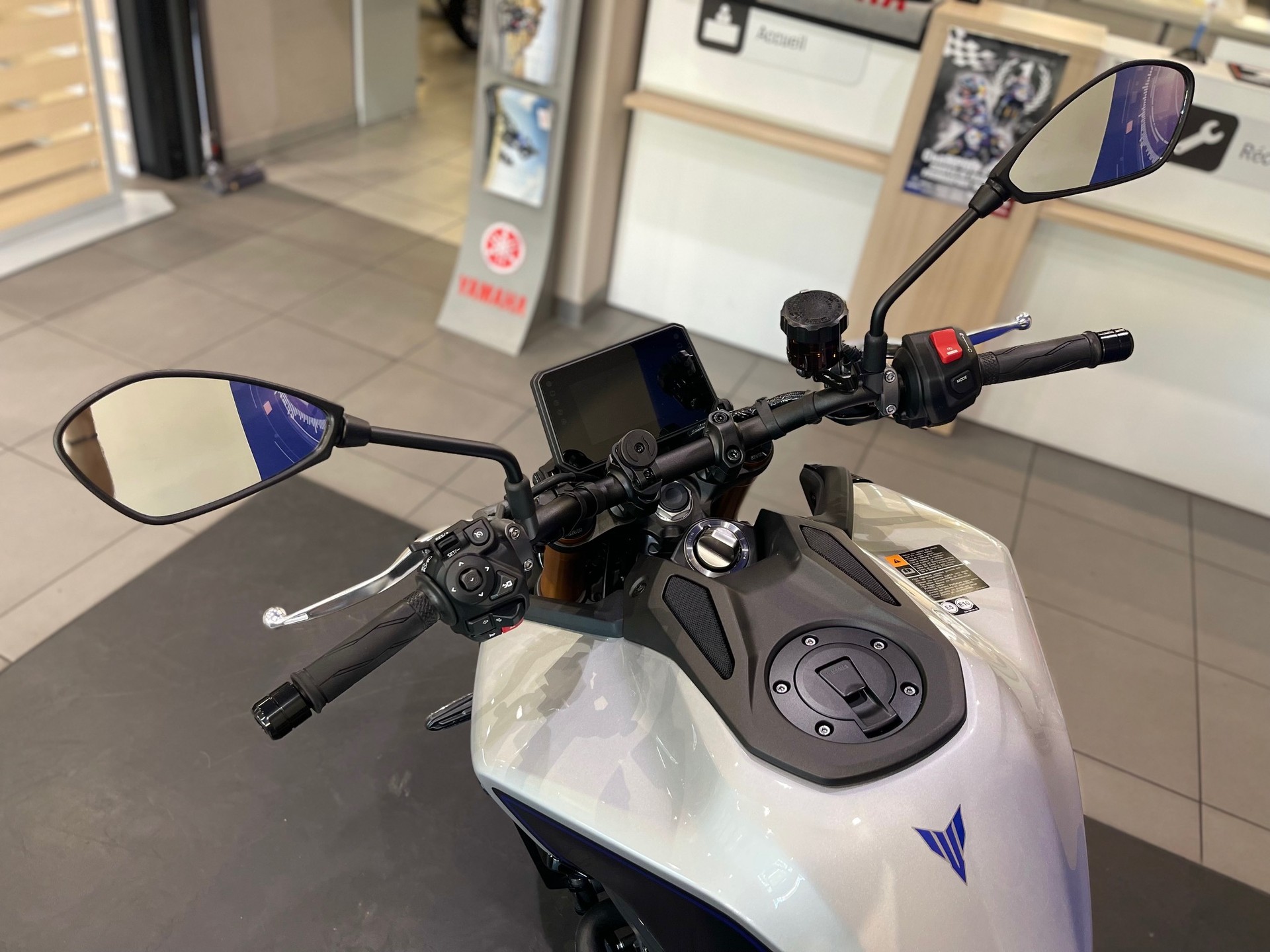 YAMAHA MT-09 SP-image-8