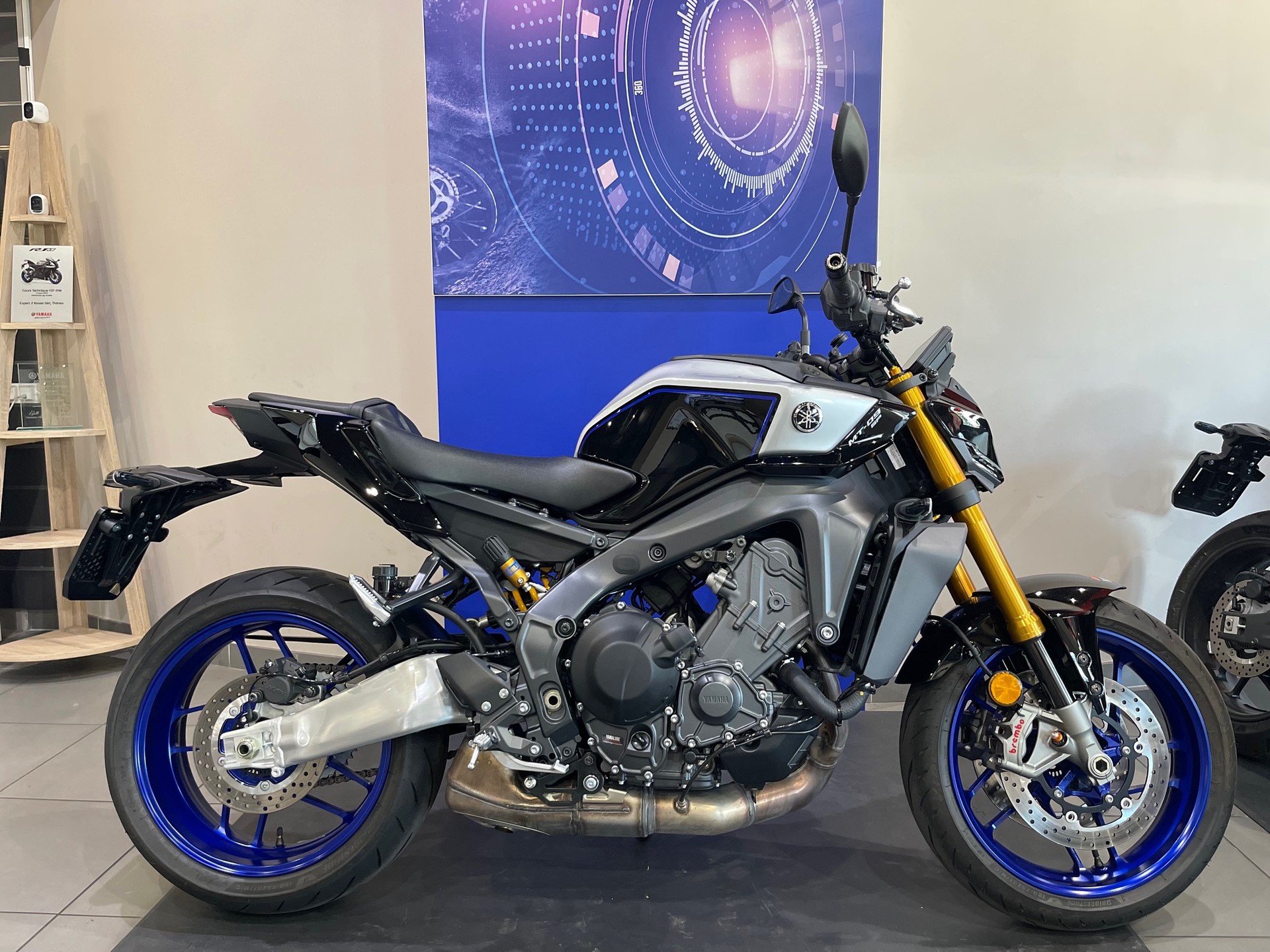 YAMAHA MT-09 SP-showroom-element-1