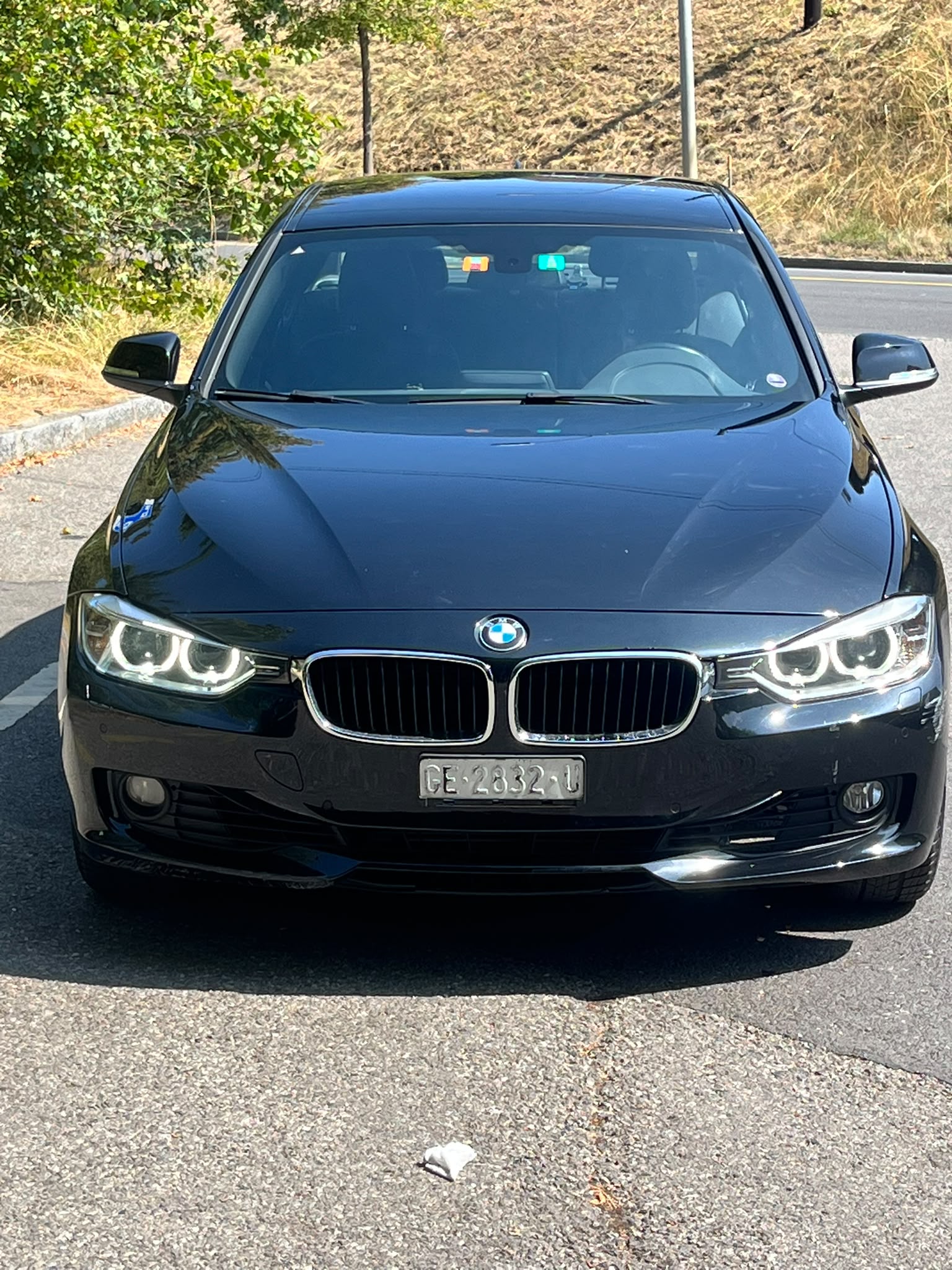 BMW 320i xDrive-image-7