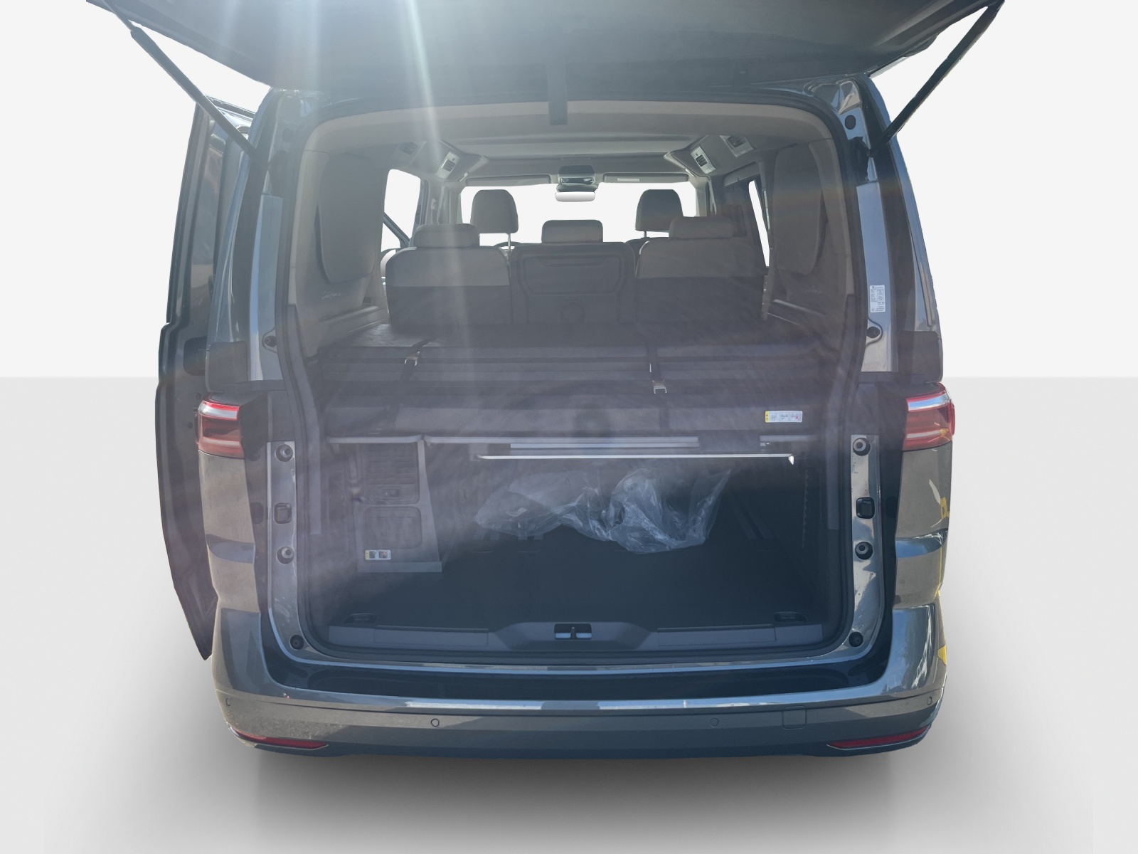 VW California 2.0 TDI Beach Tour-image-12