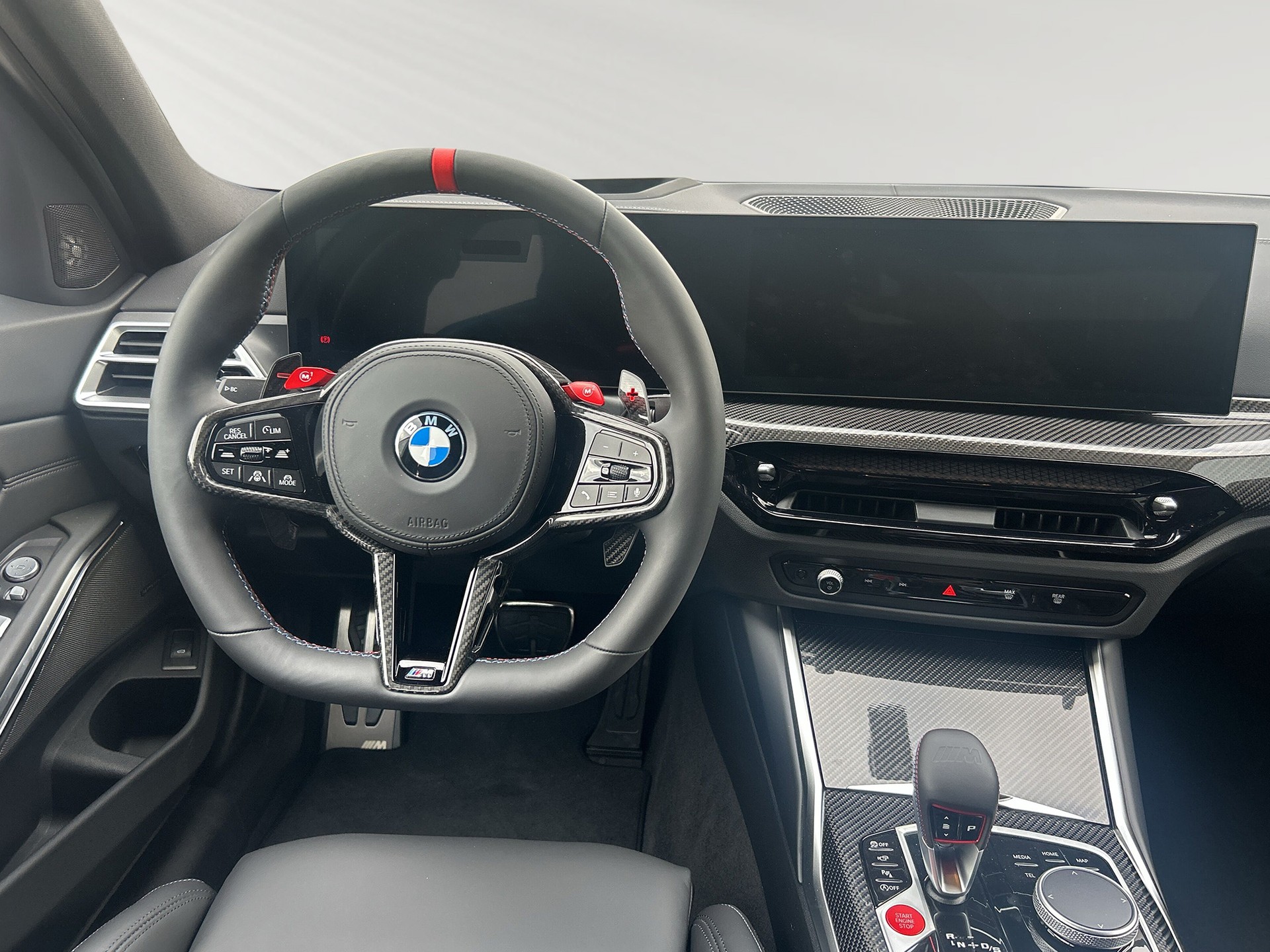 BMW M3 Competition-showroom-element-3