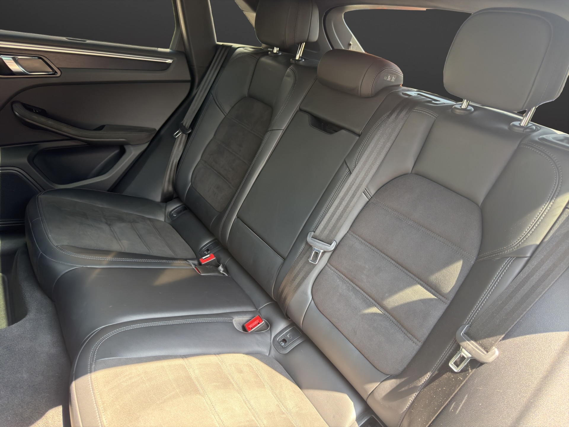PORSCHE Macan GTS PDK / FACELIFT / Porsche Approved-image-12