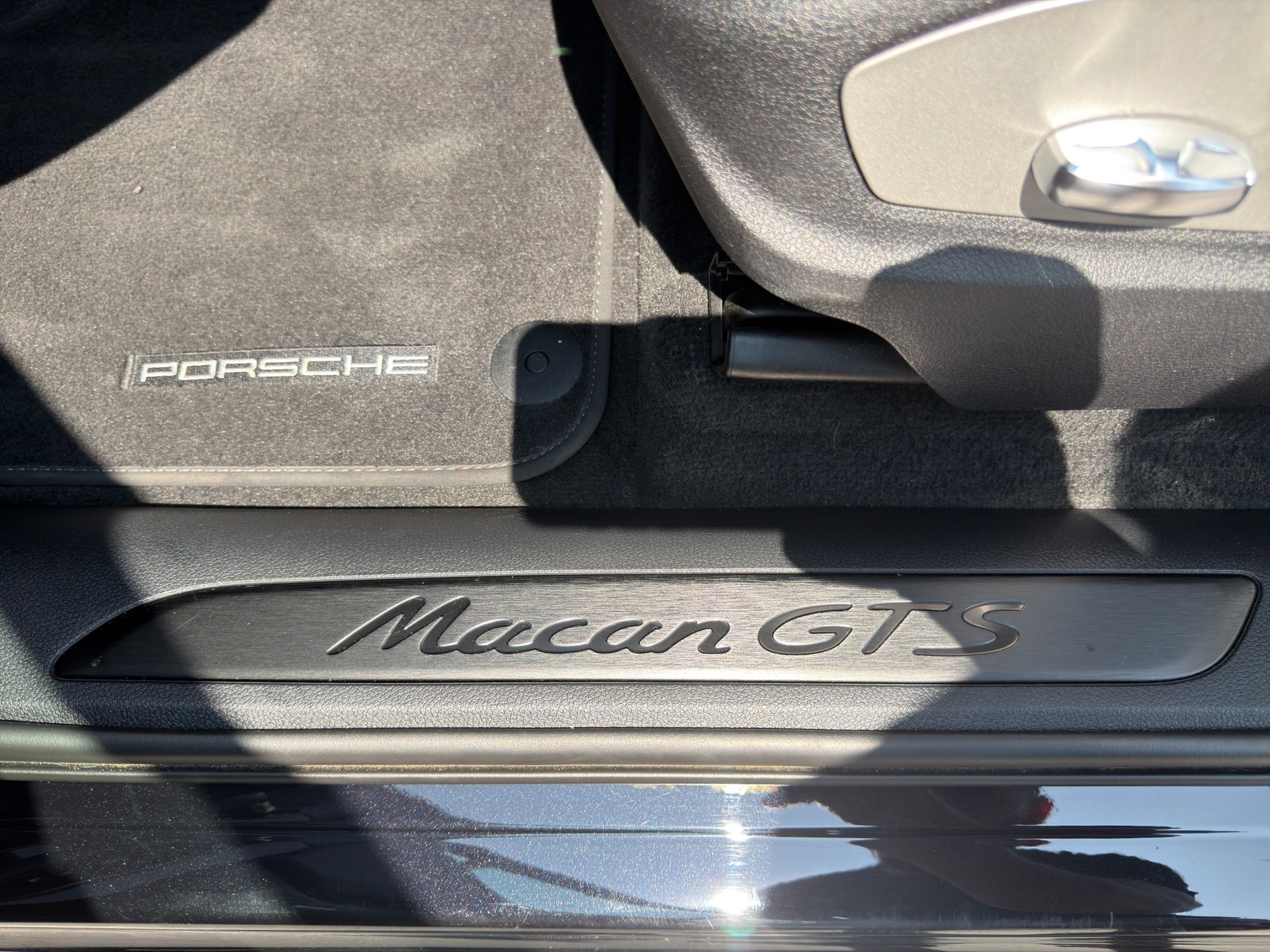 PORSCHE Macan GTS PDK / FACELIFT / Porsche Approved-image-13
