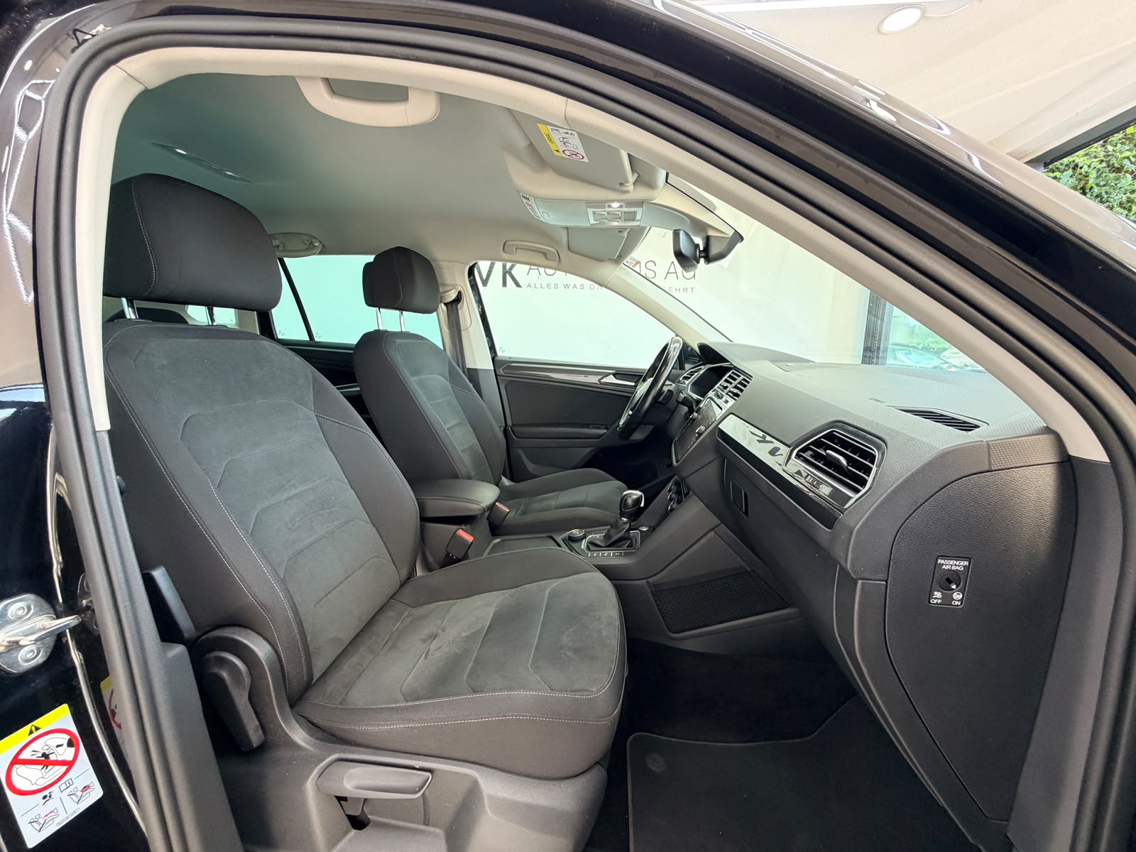 VW Tiguan 2.0TSI Highline 4Motion DSG-image-12
