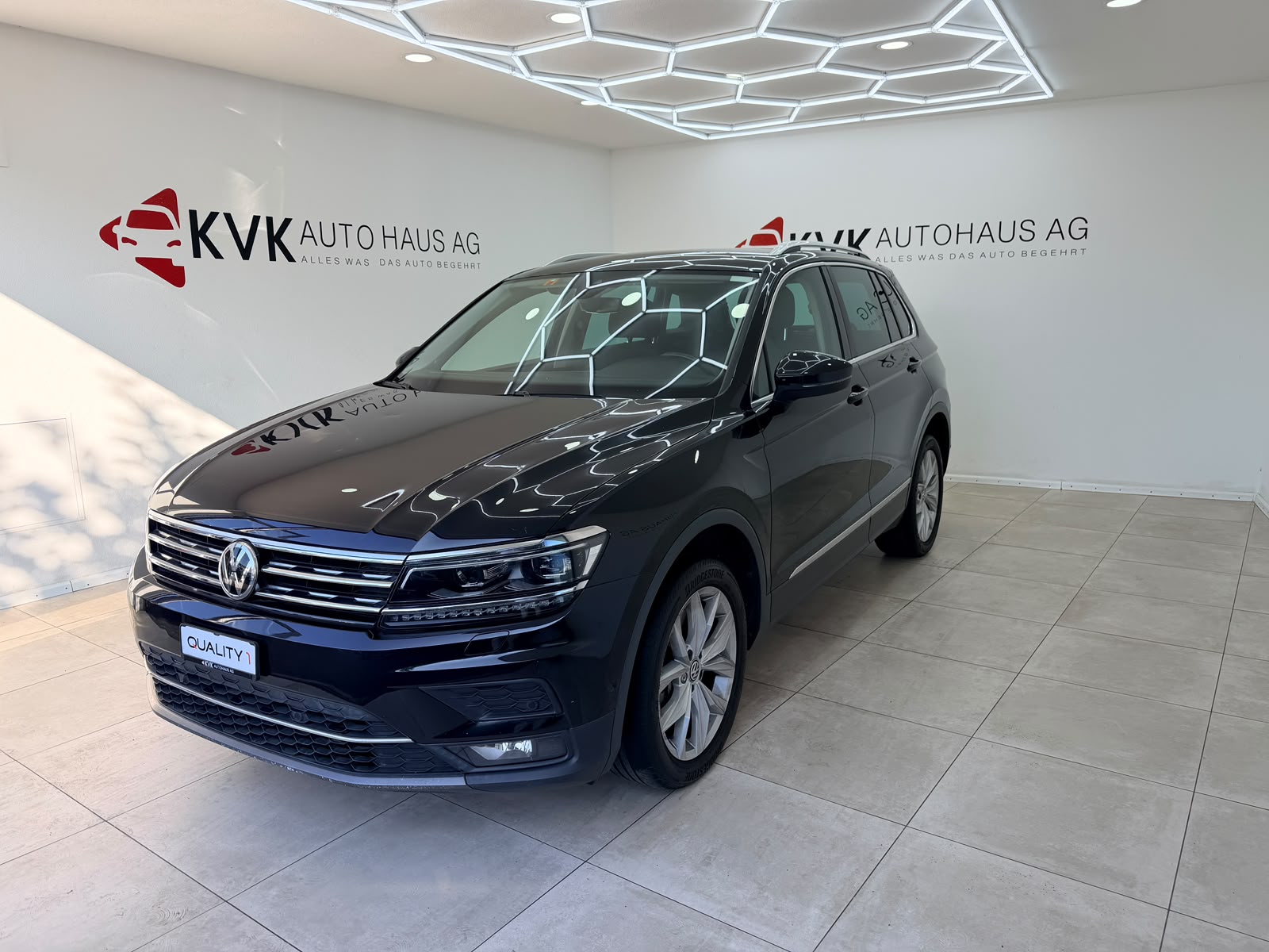 VW Tiguan 2.0TSI Highline 4Motion DSG-image-1