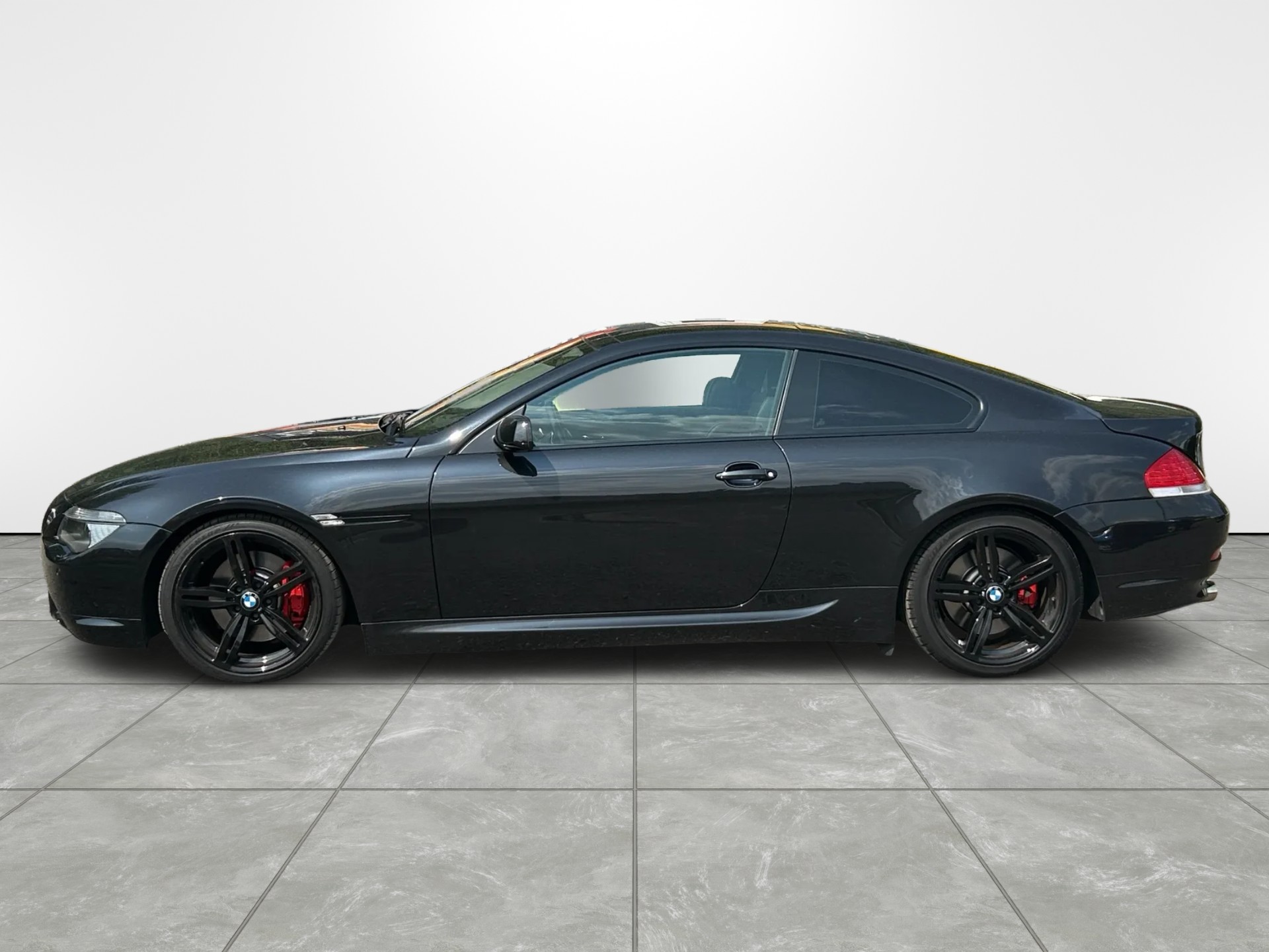 BMW 645i-image-3