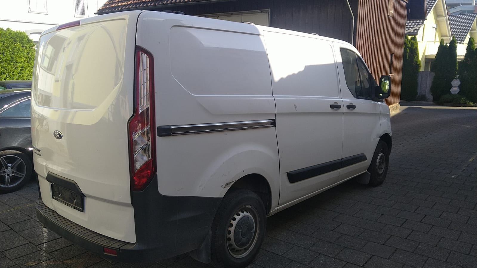 FORD Transit Custom Van 290 L1H1 Level 3-image-3