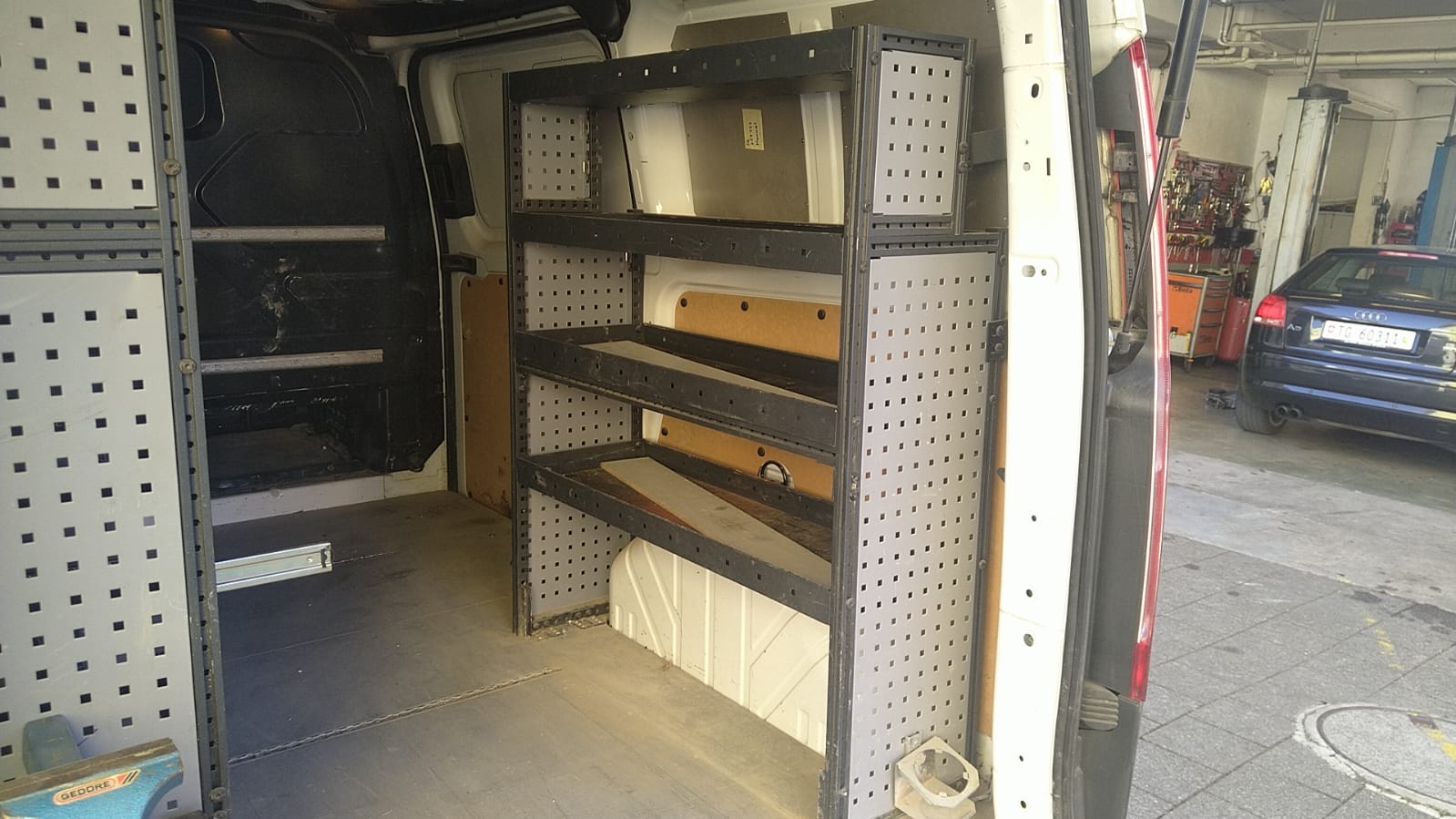 FORD Transit Custom Van 290 L1H1 Level 3-image-8